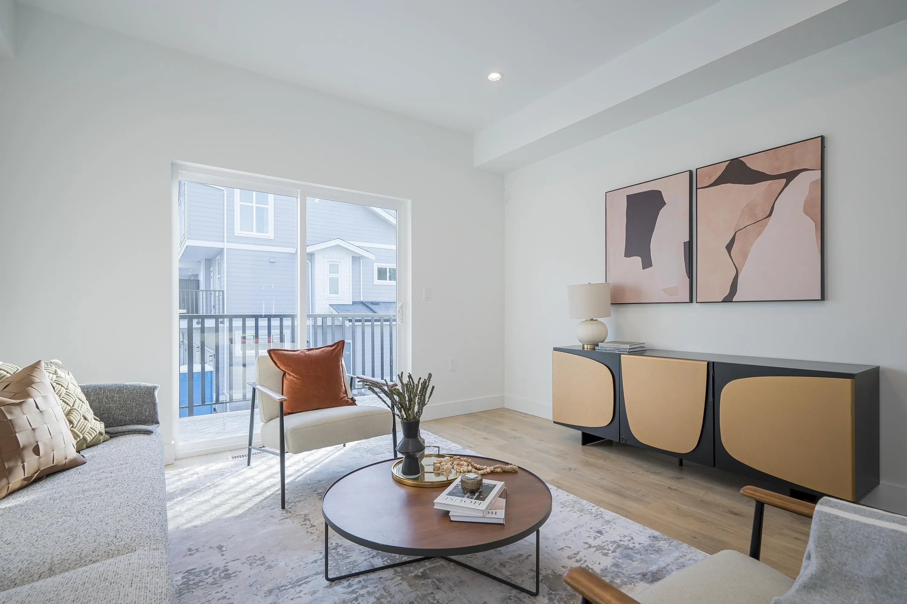 21 12770 105 Avenue