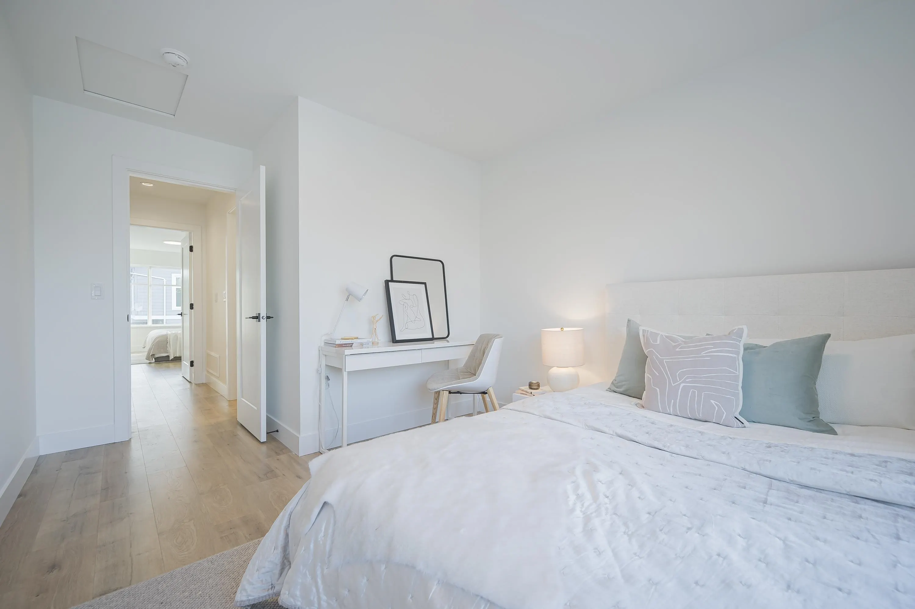 21 12770 105 Avenue