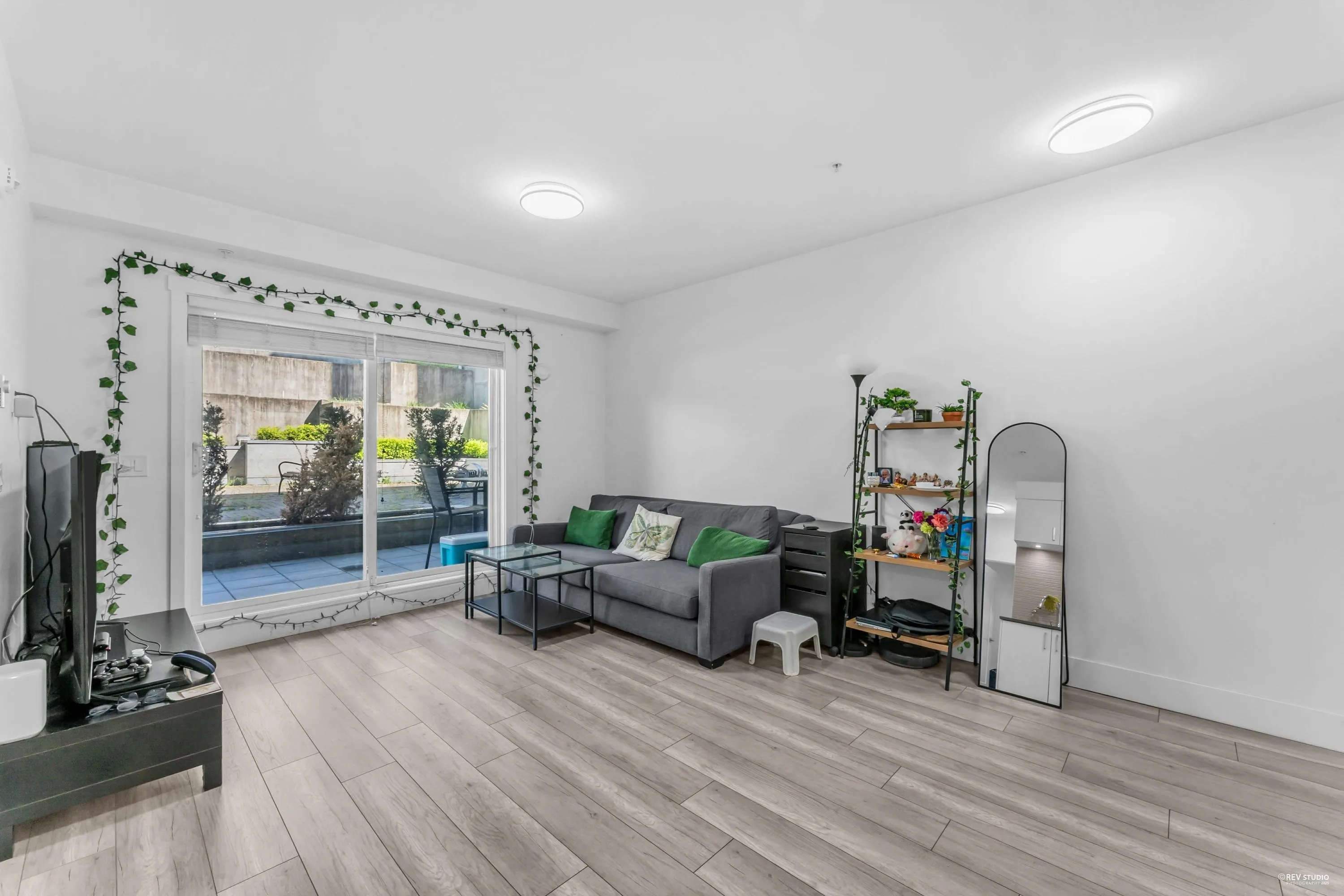 B107 9689 140 Street