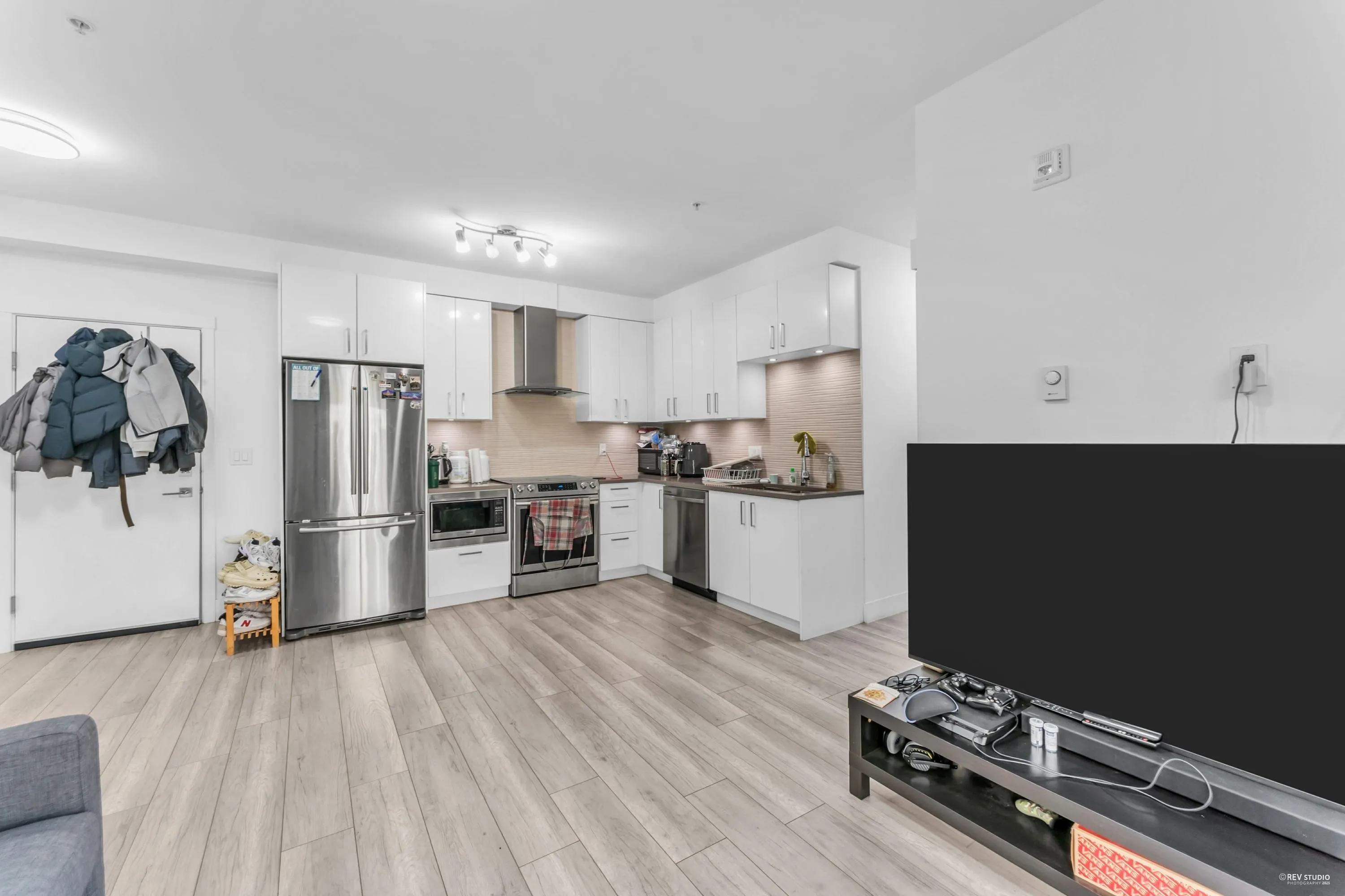 B107 9689 140 Street