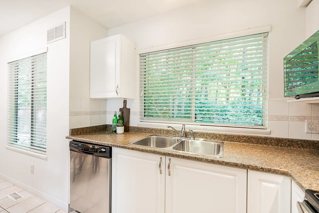36 7465 Mulberry Place
