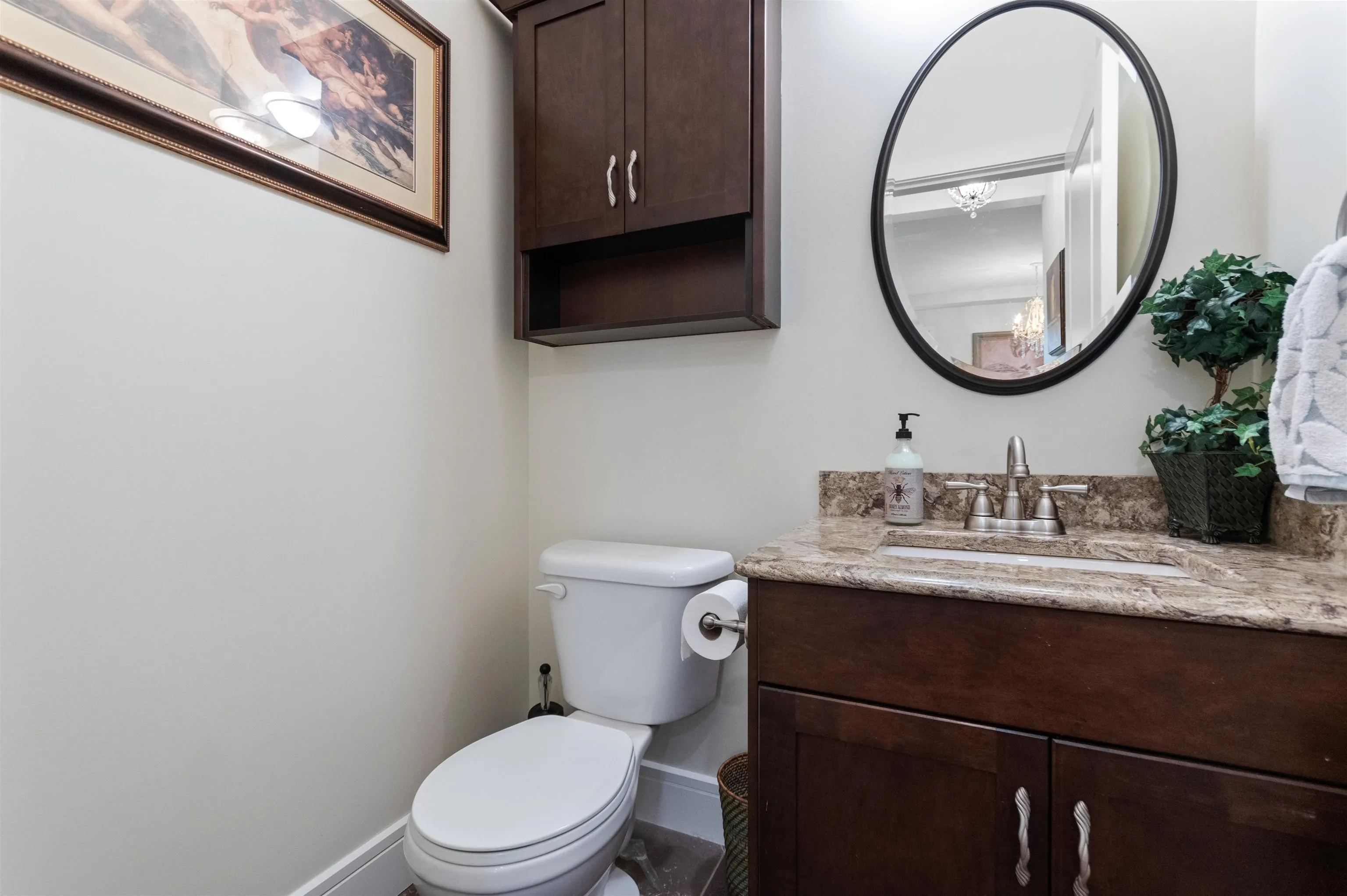 1516 Mackay Crescent
