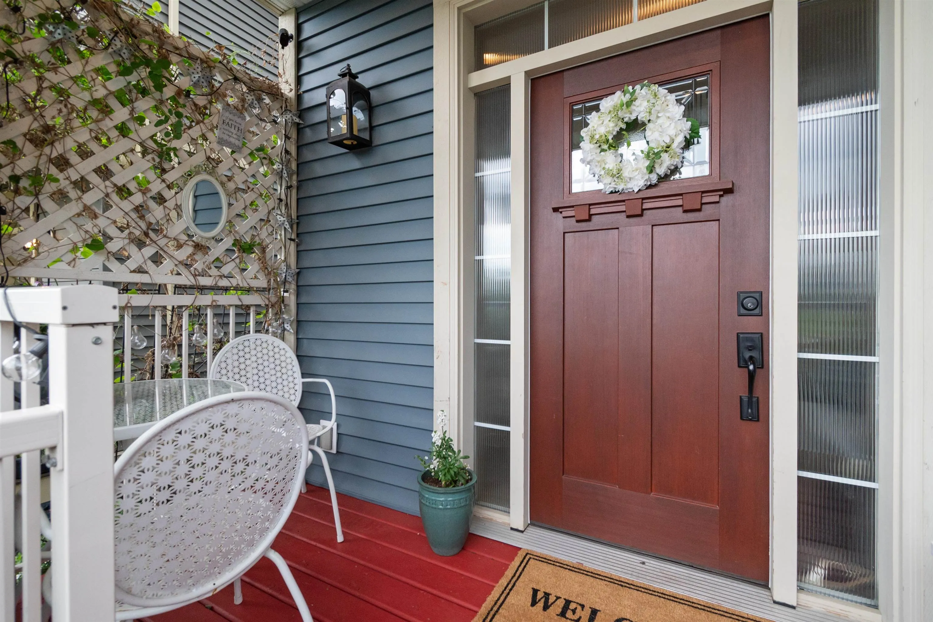1516 Mackay Crescent