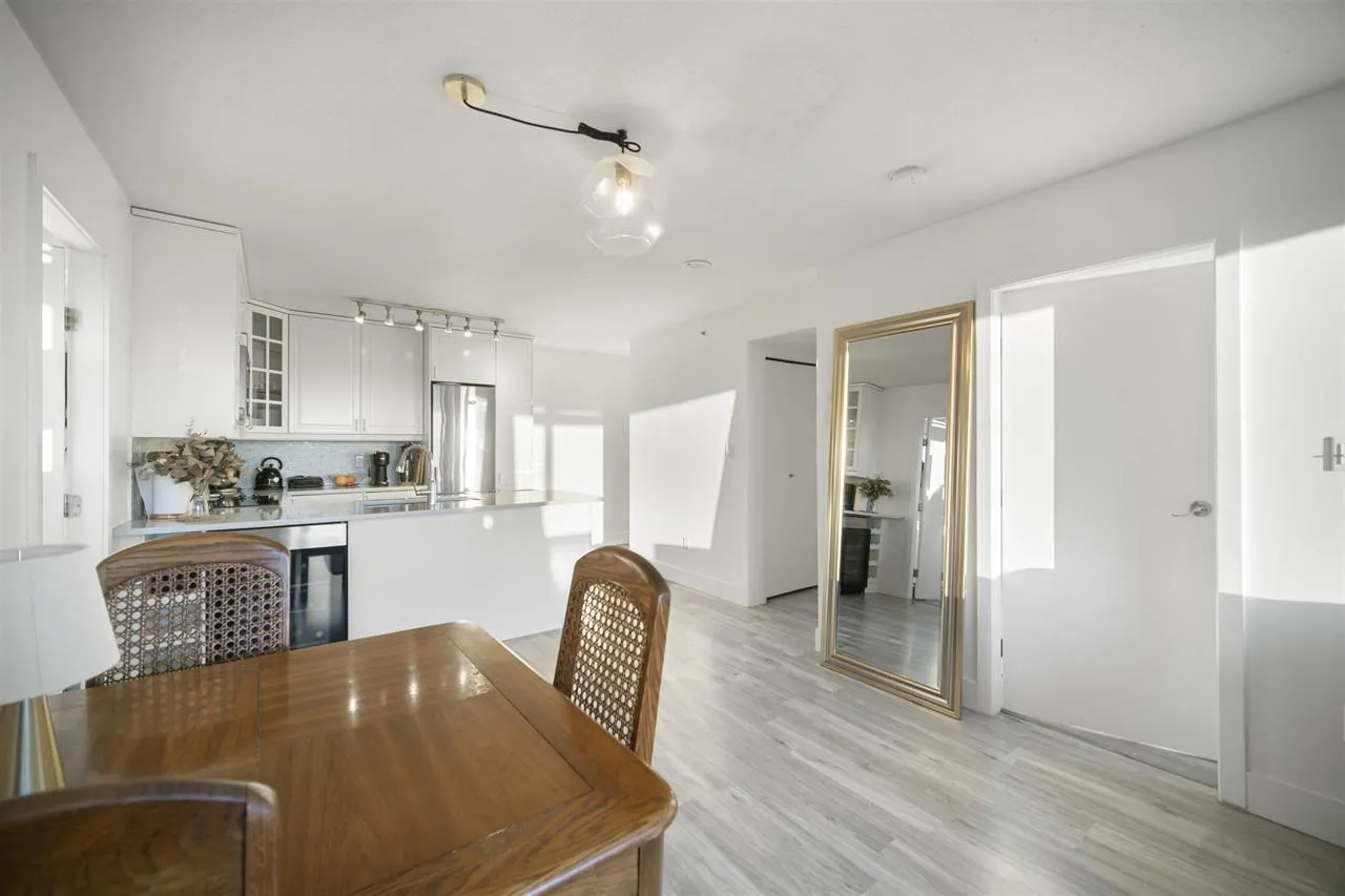702 4118 Dawson Street