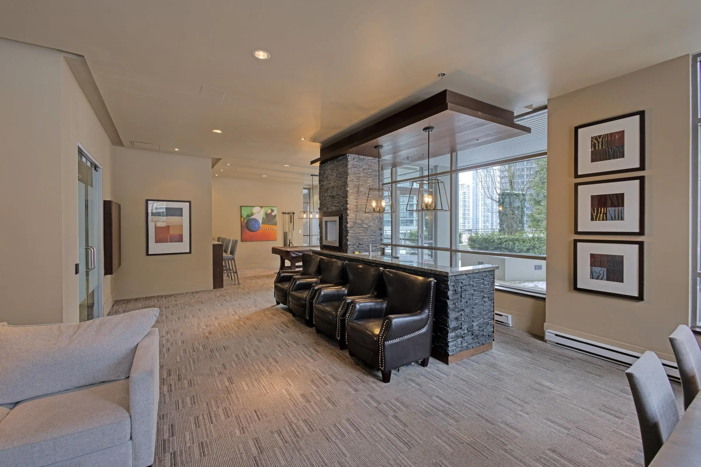 302 4868 Brentwood Drive