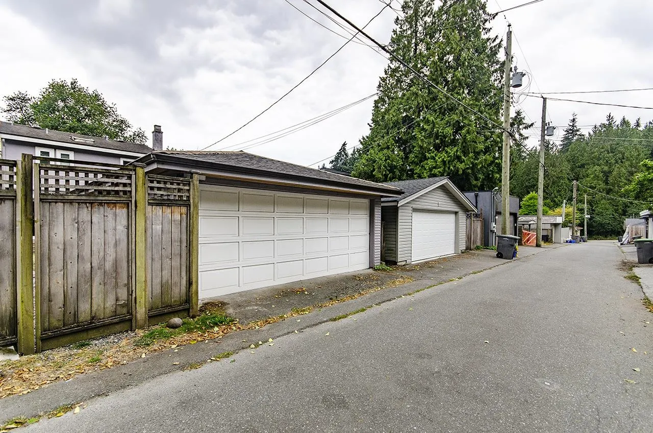 4063 W 33rd Avenue