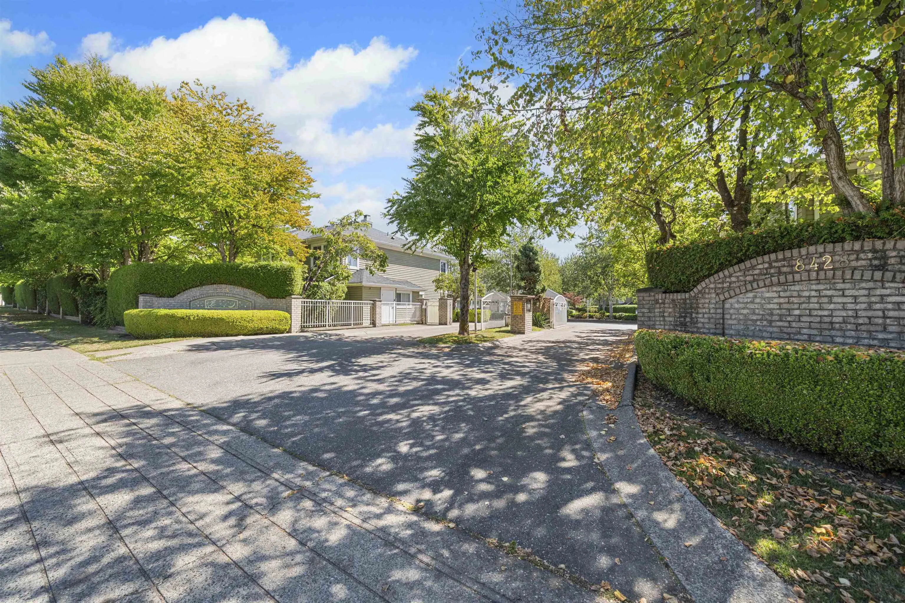 17 8428 Venture Way