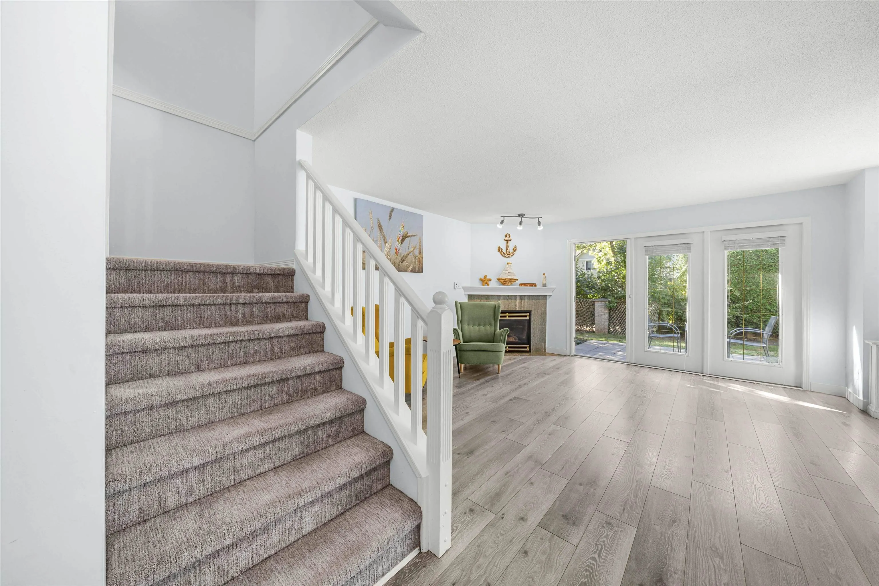 17 8428 Venture Way