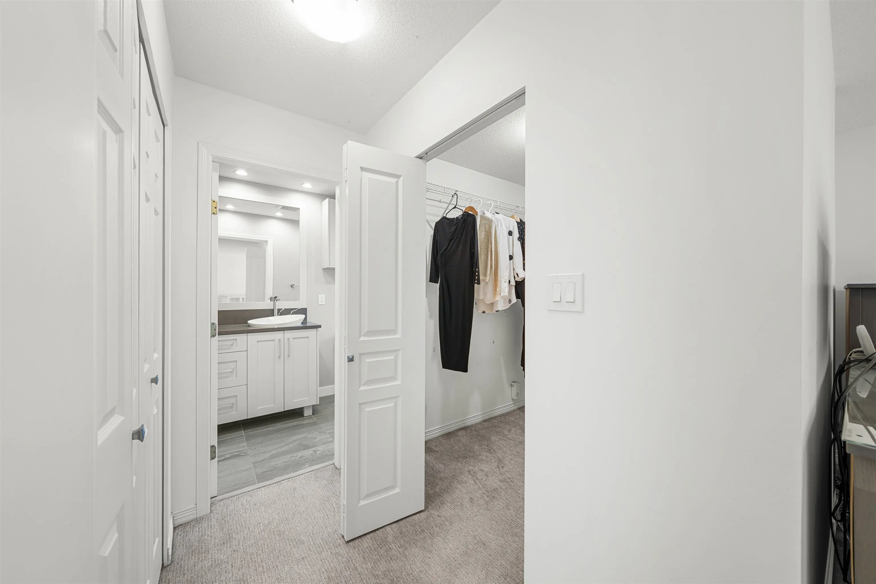 17 8428 Venture Way