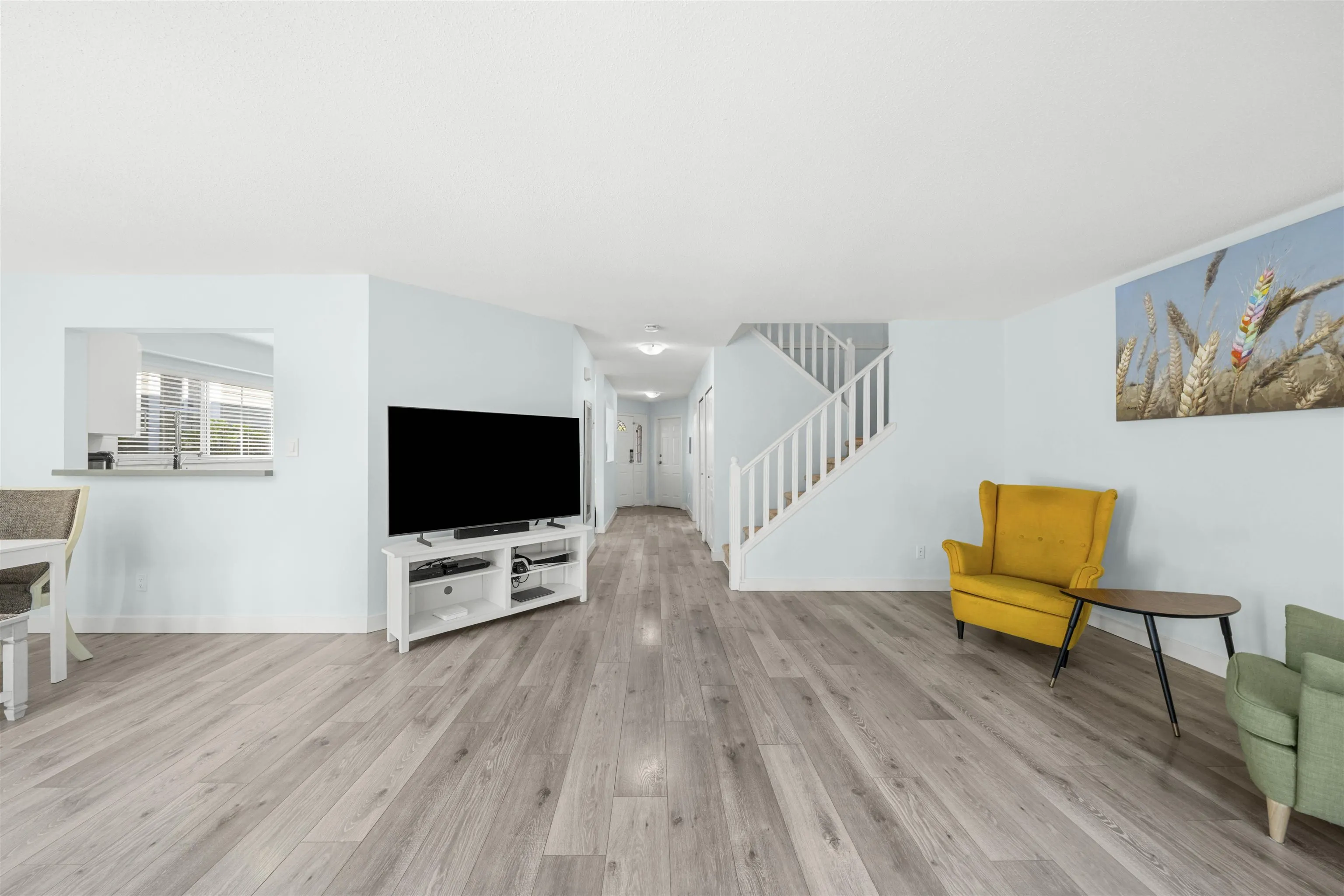 17 8428 Venture Way
