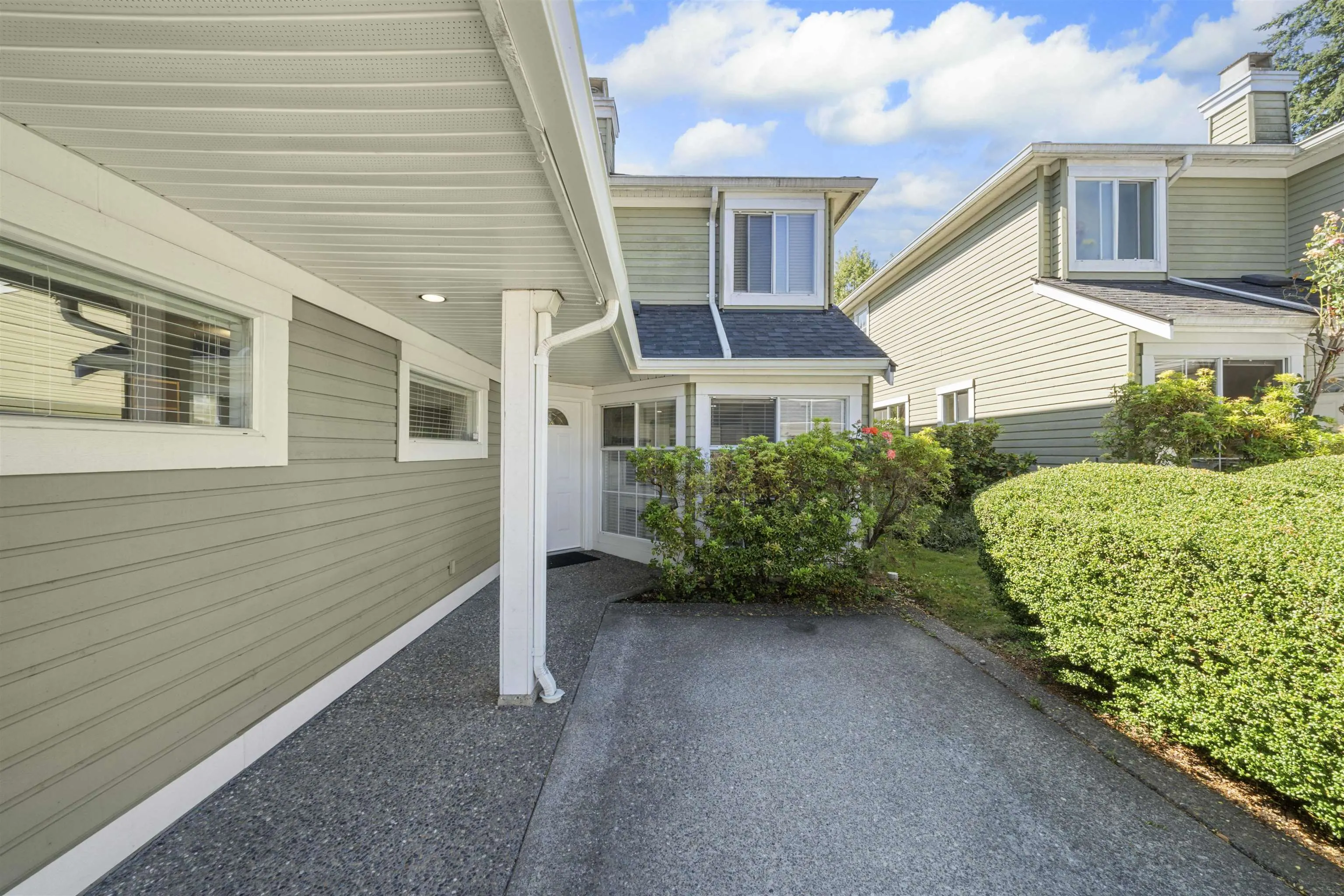 17 8428 Venture Way