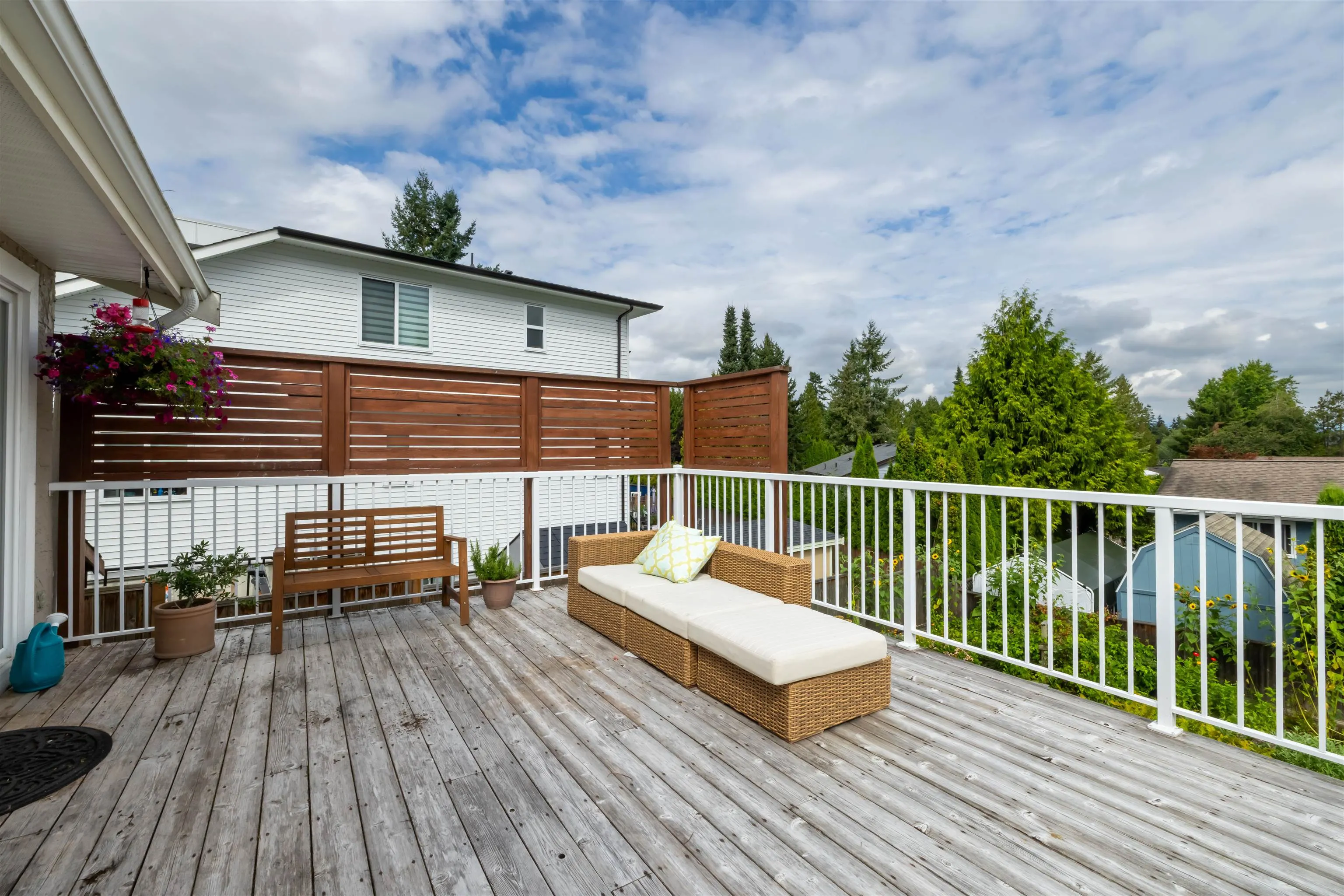 20737 Grade Crescent