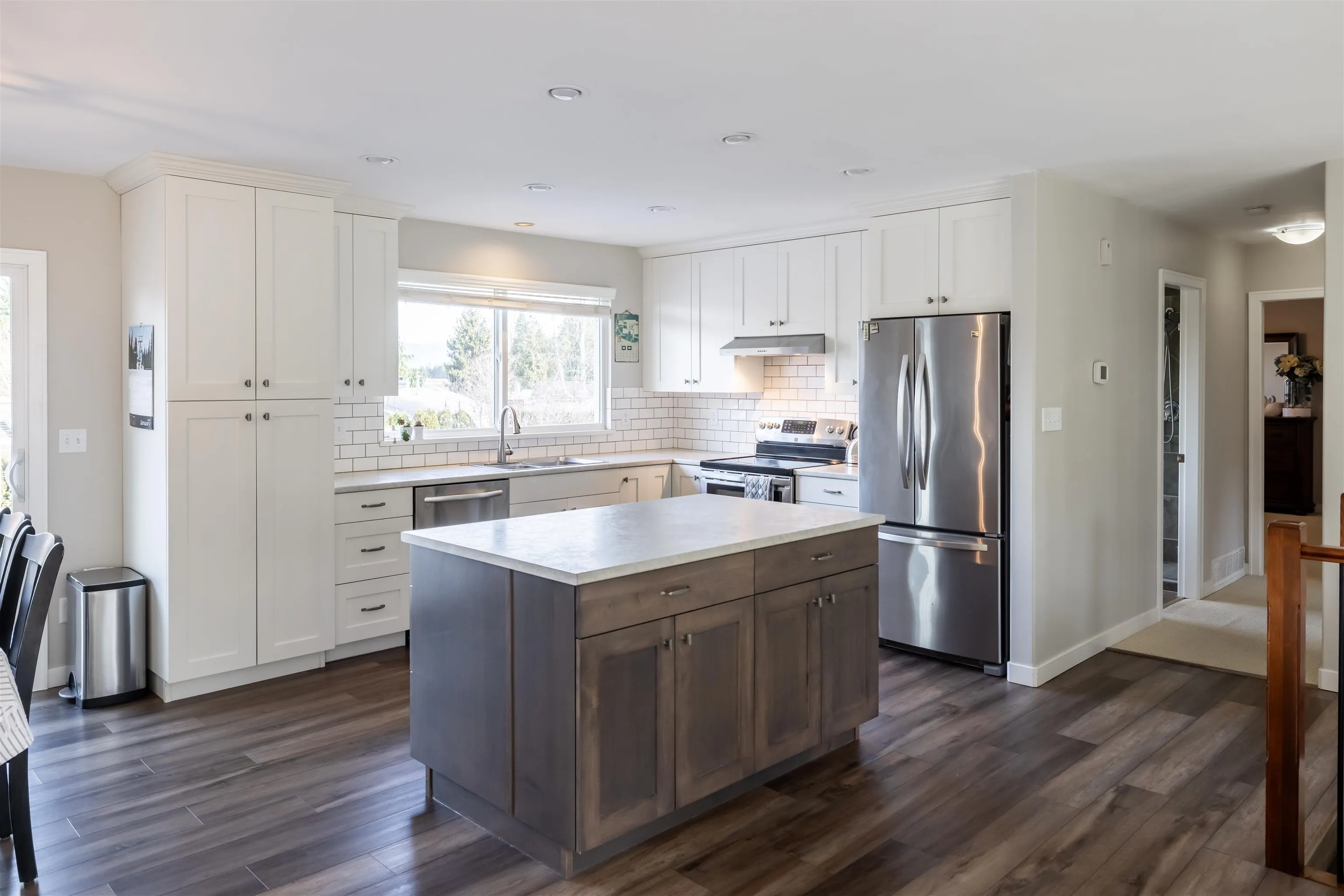 20737 Grade Crescent
