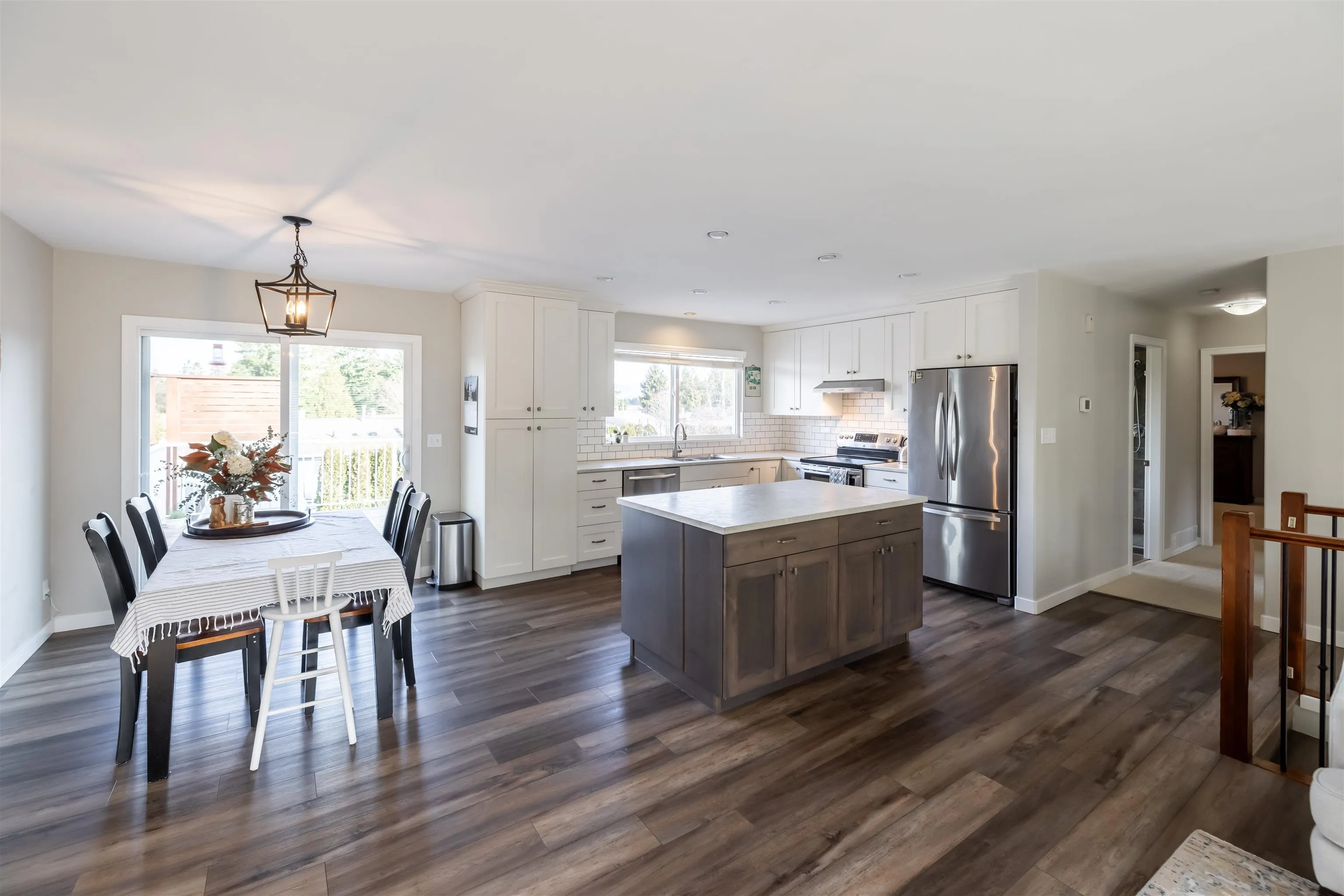 20737 Grade Crescent