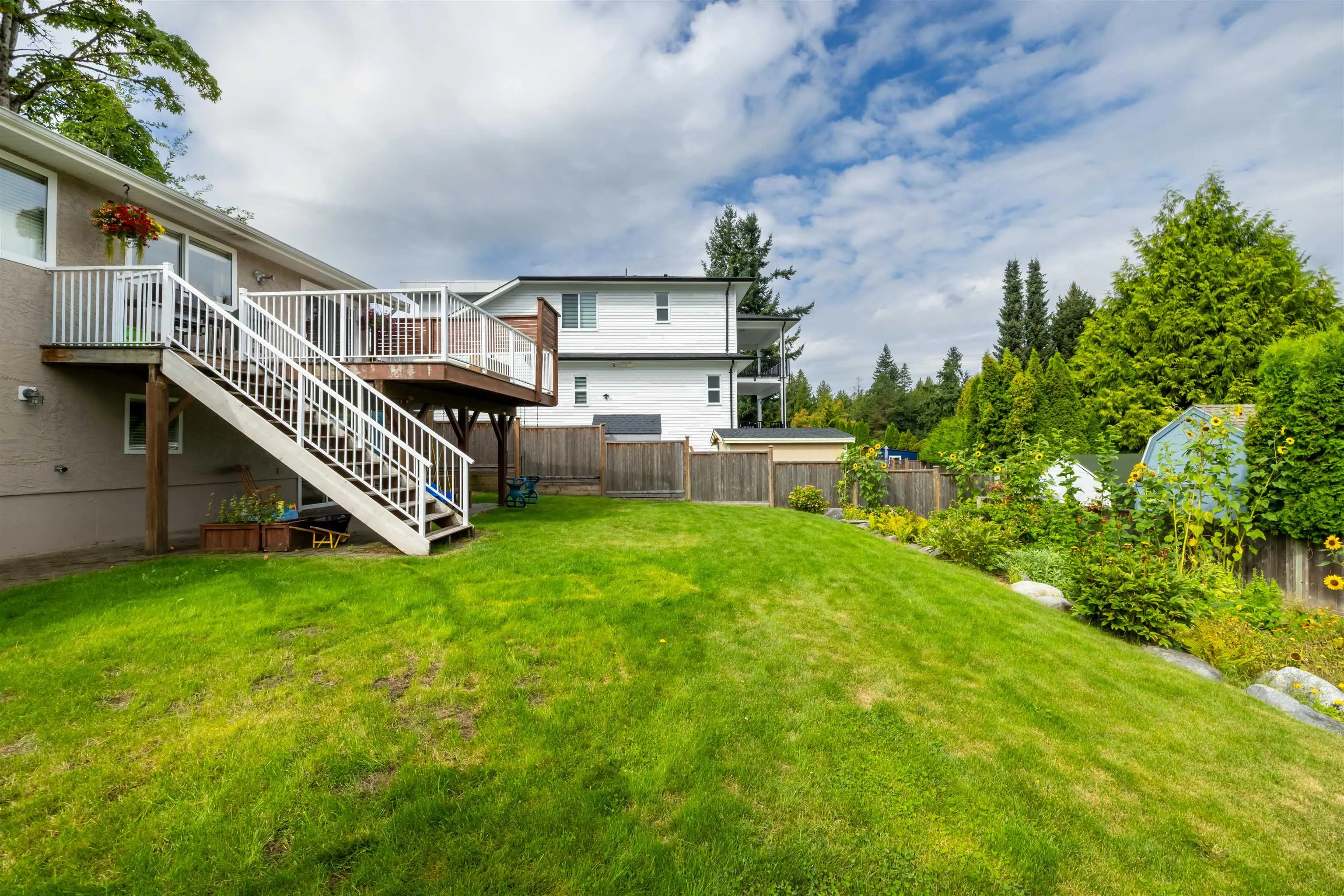 20737 Grade Crescent