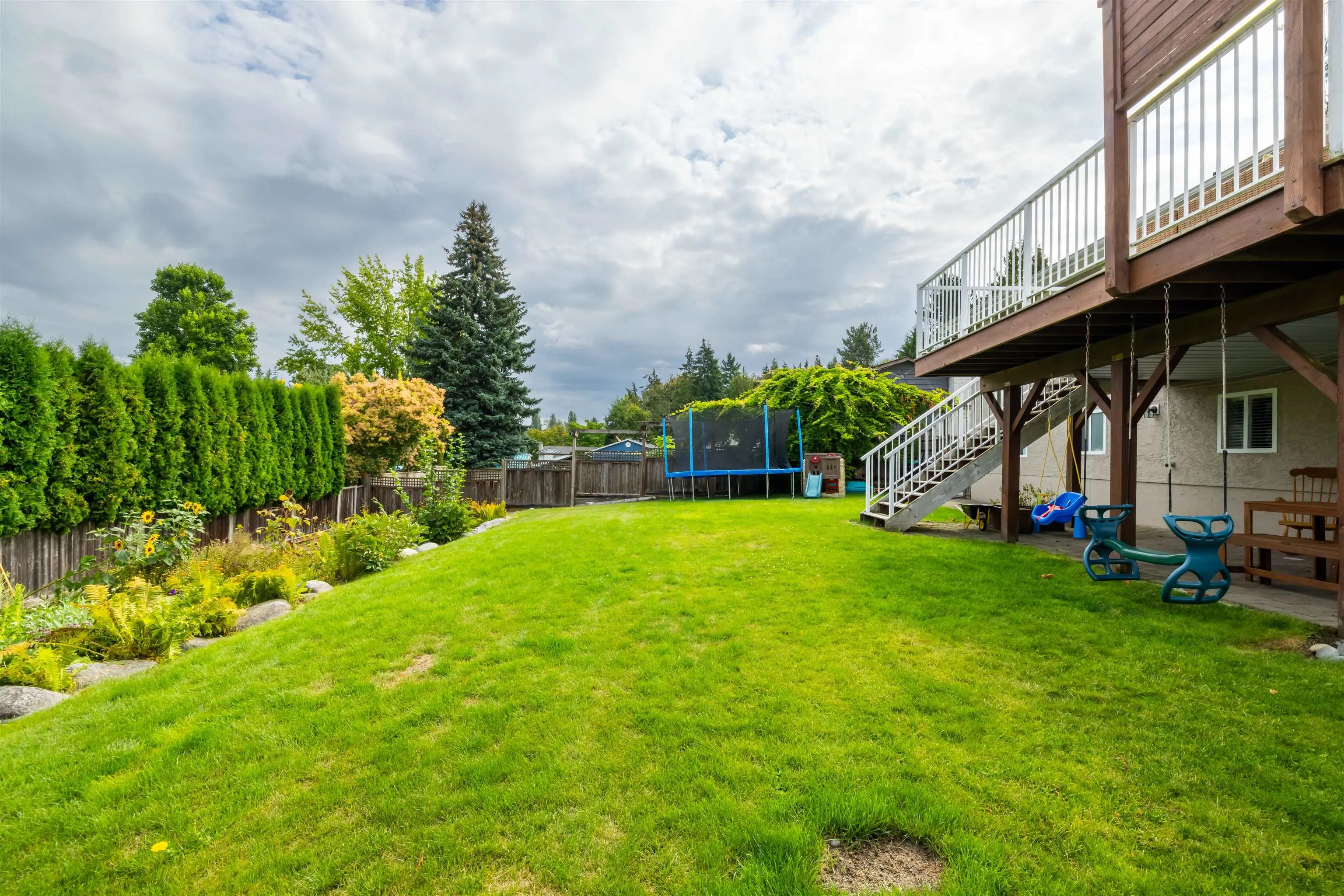 20737 Grade Crescent