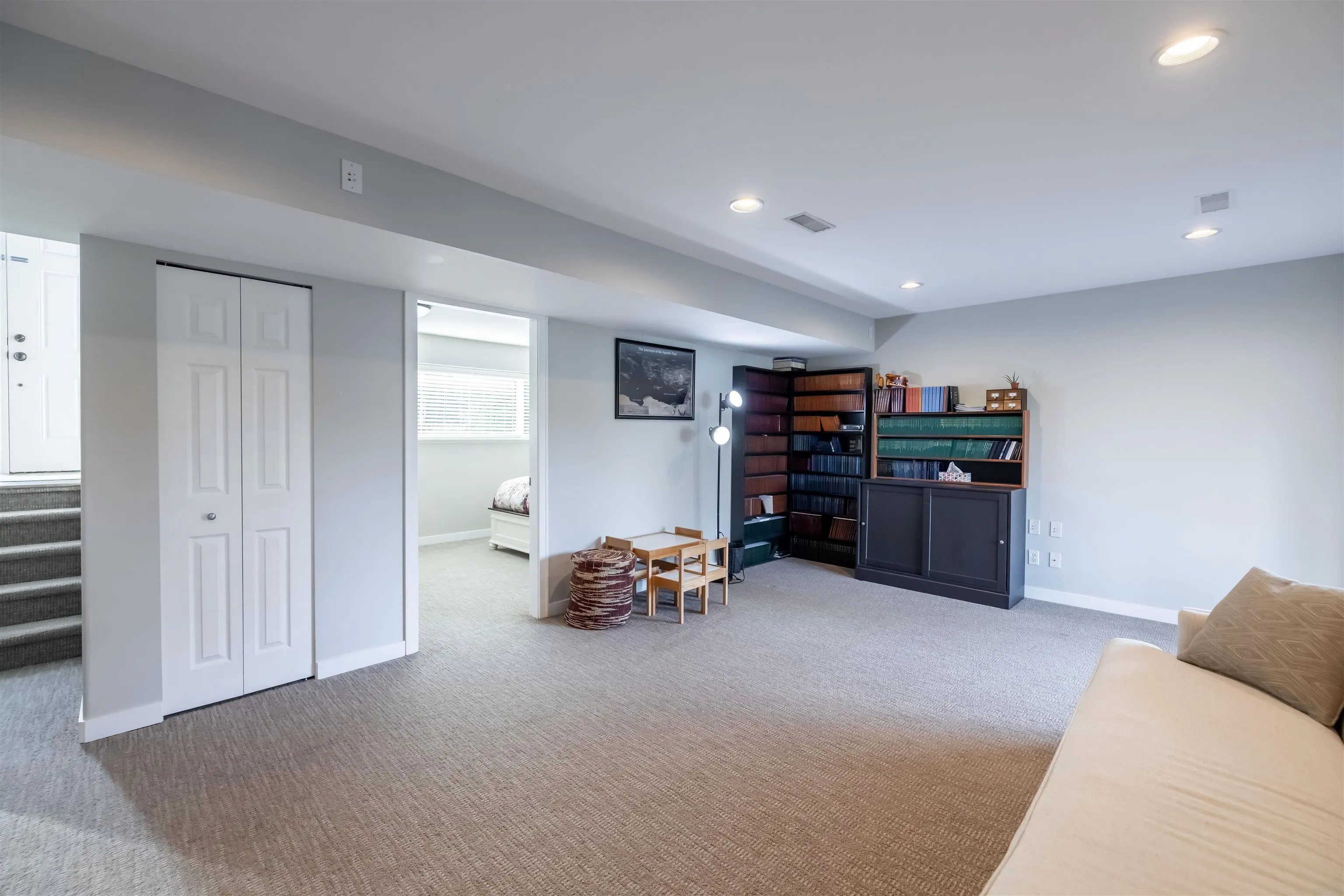 20737 Grade Crescent