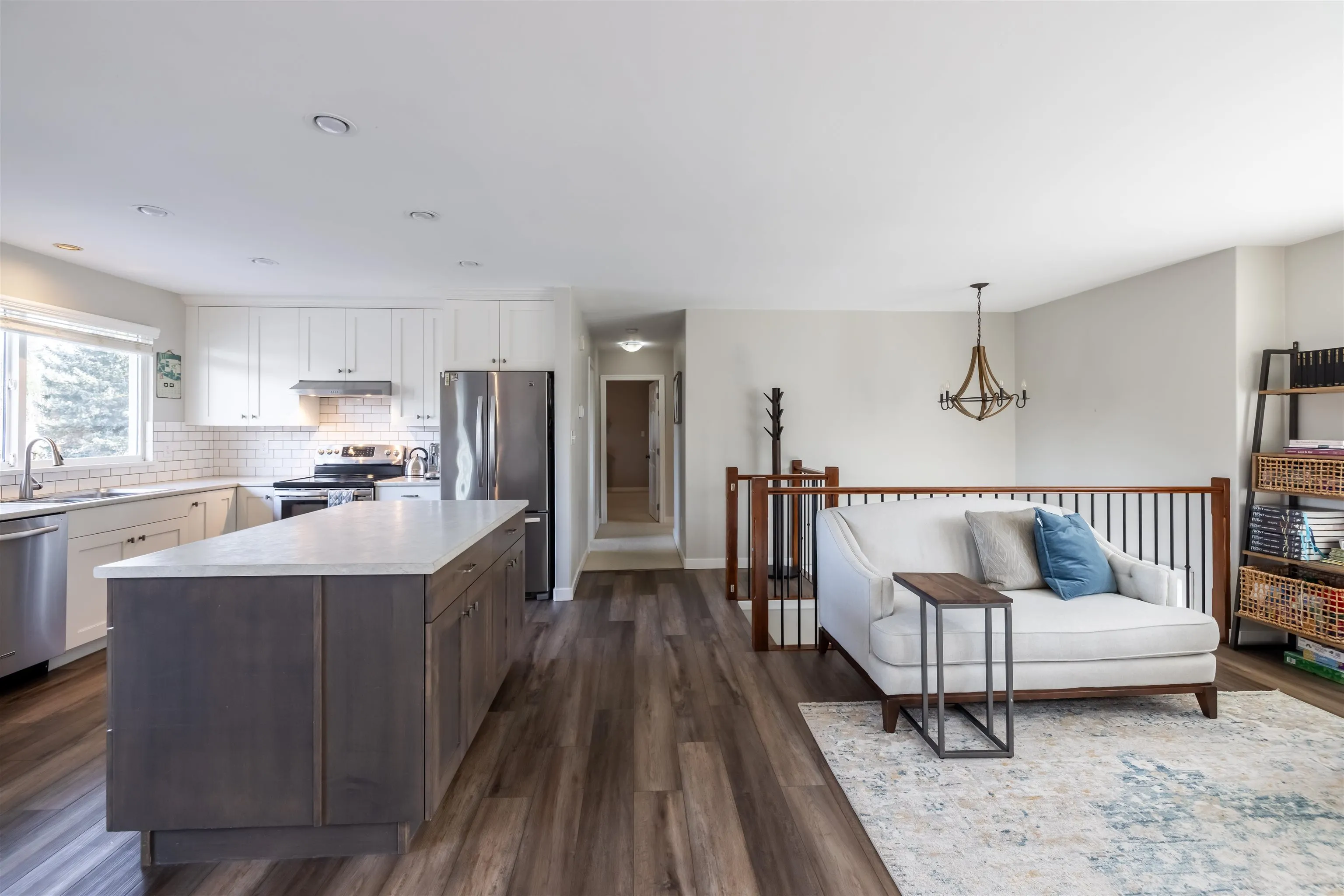 20737 Grade Crescent