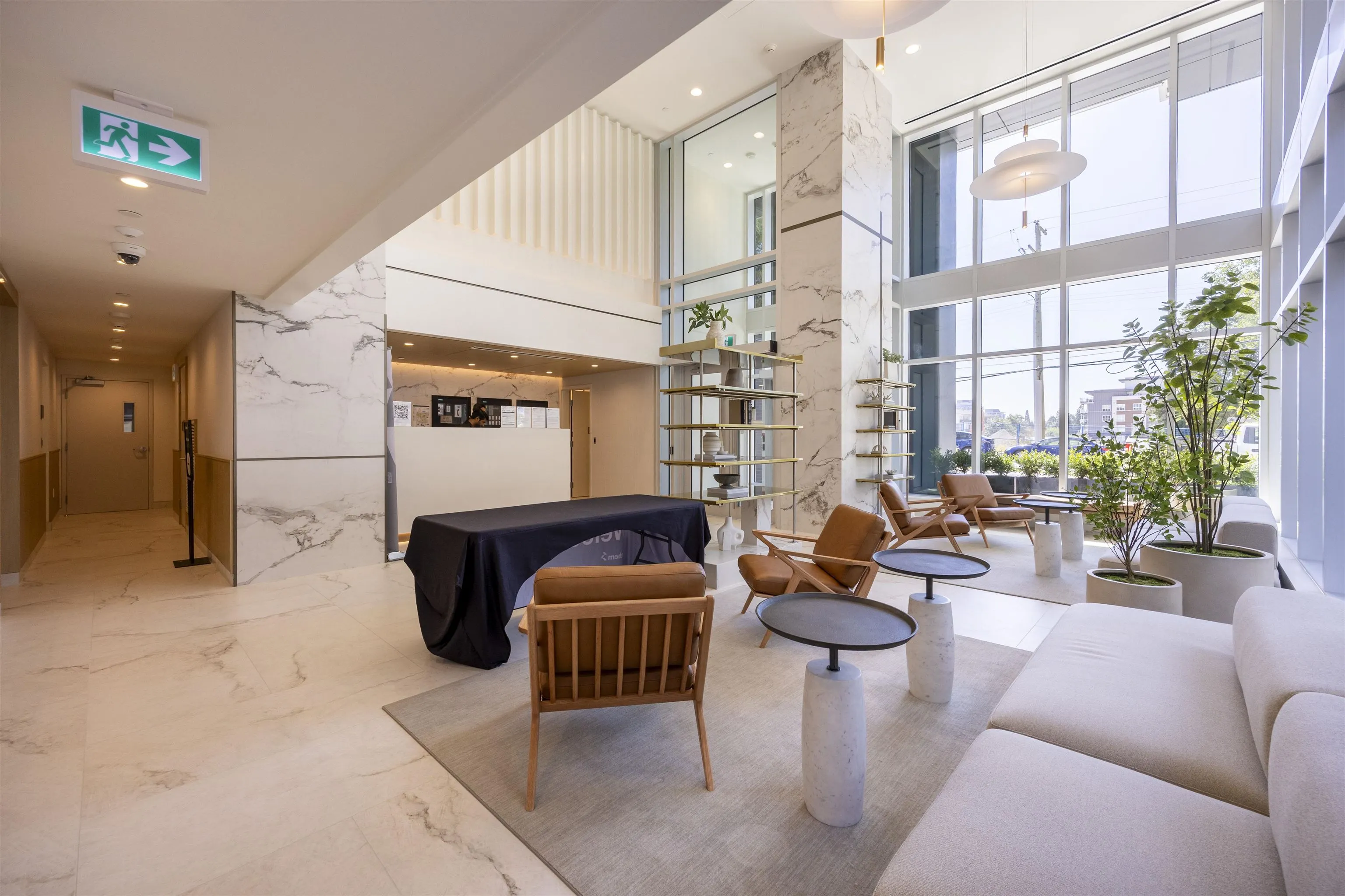 1608 537 Cottonwood Avenue