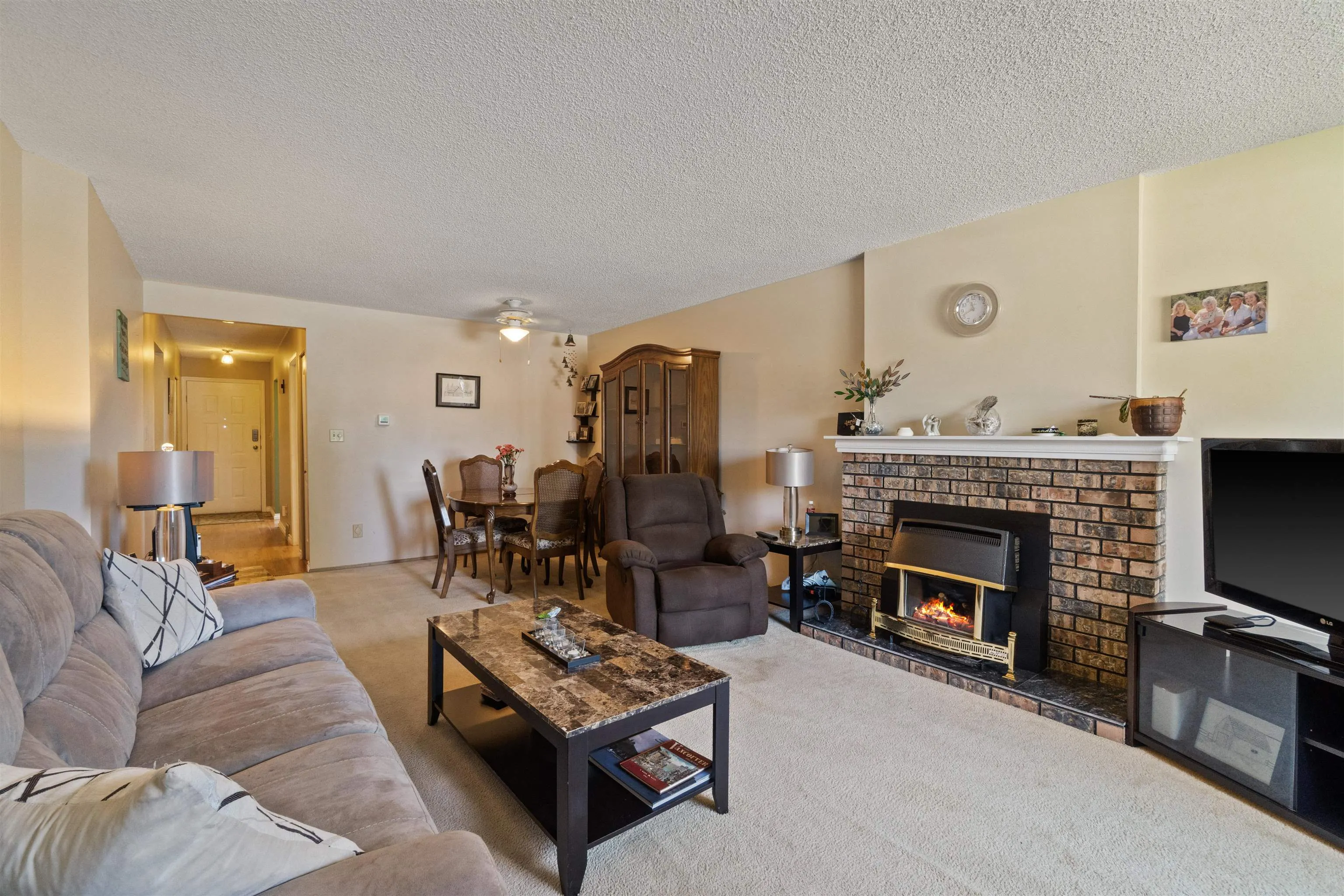 14 19249 Hammond Road