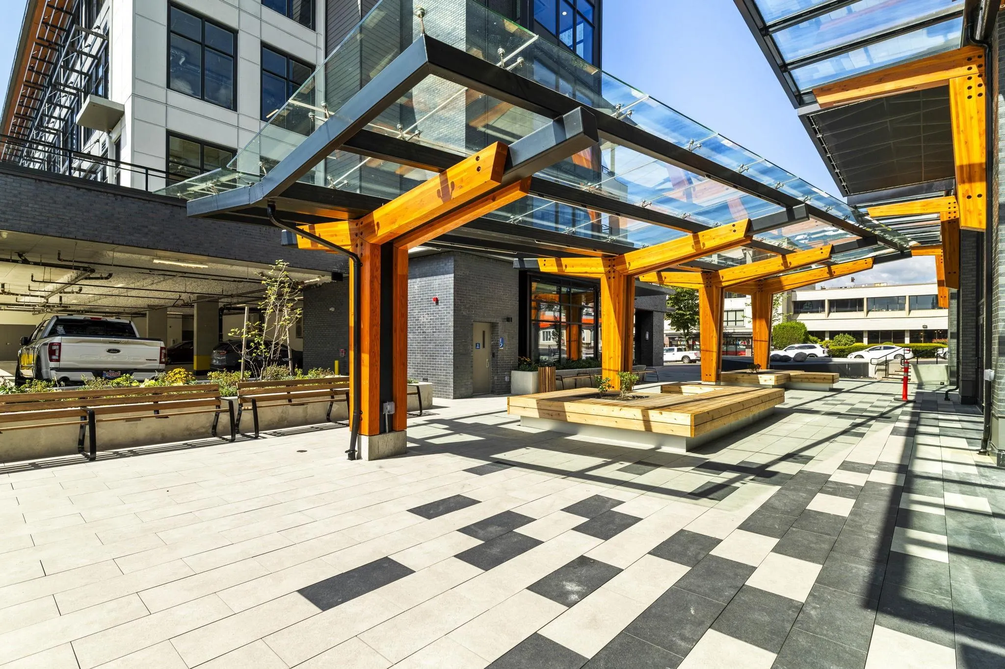 419 4788 Hastings Street