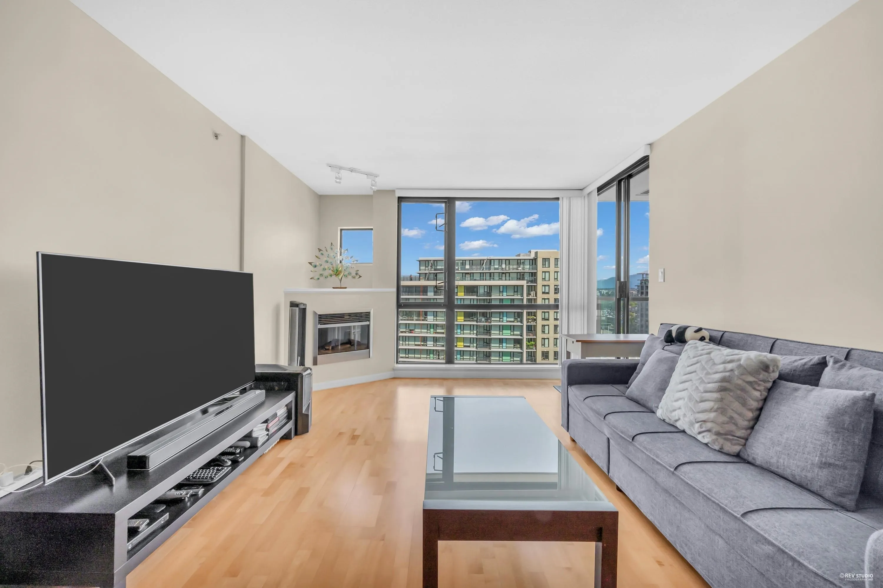 1708 7831 Westminster Highway