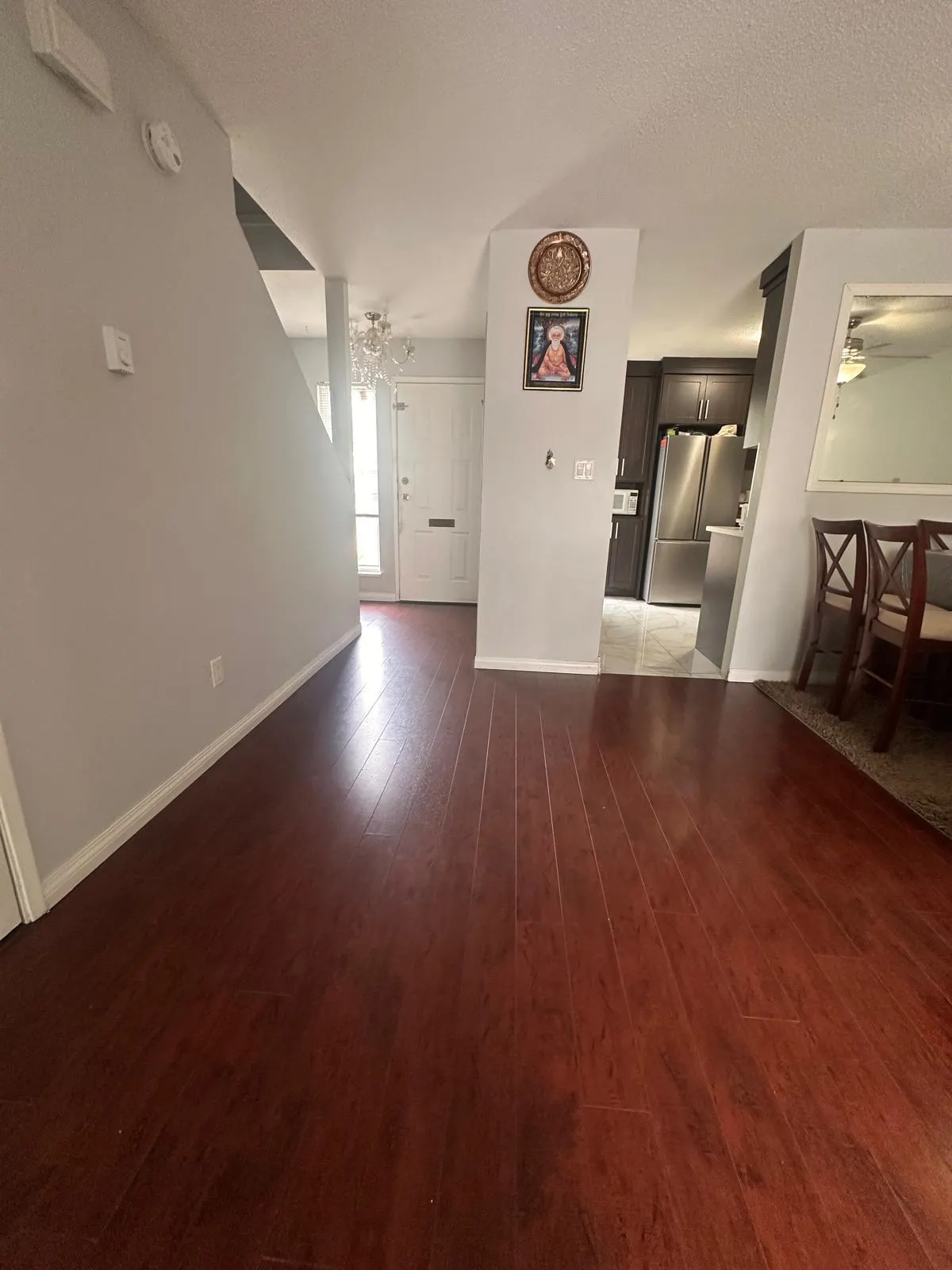 201 32550 Maclure Road