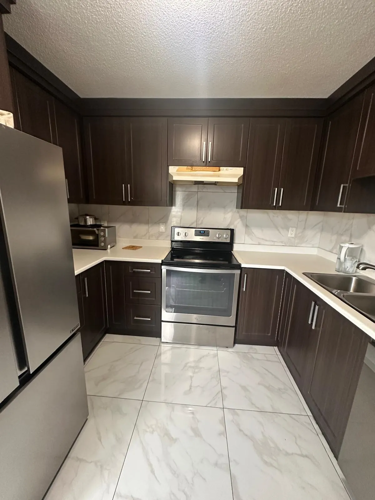 201 32550 Maclure Road