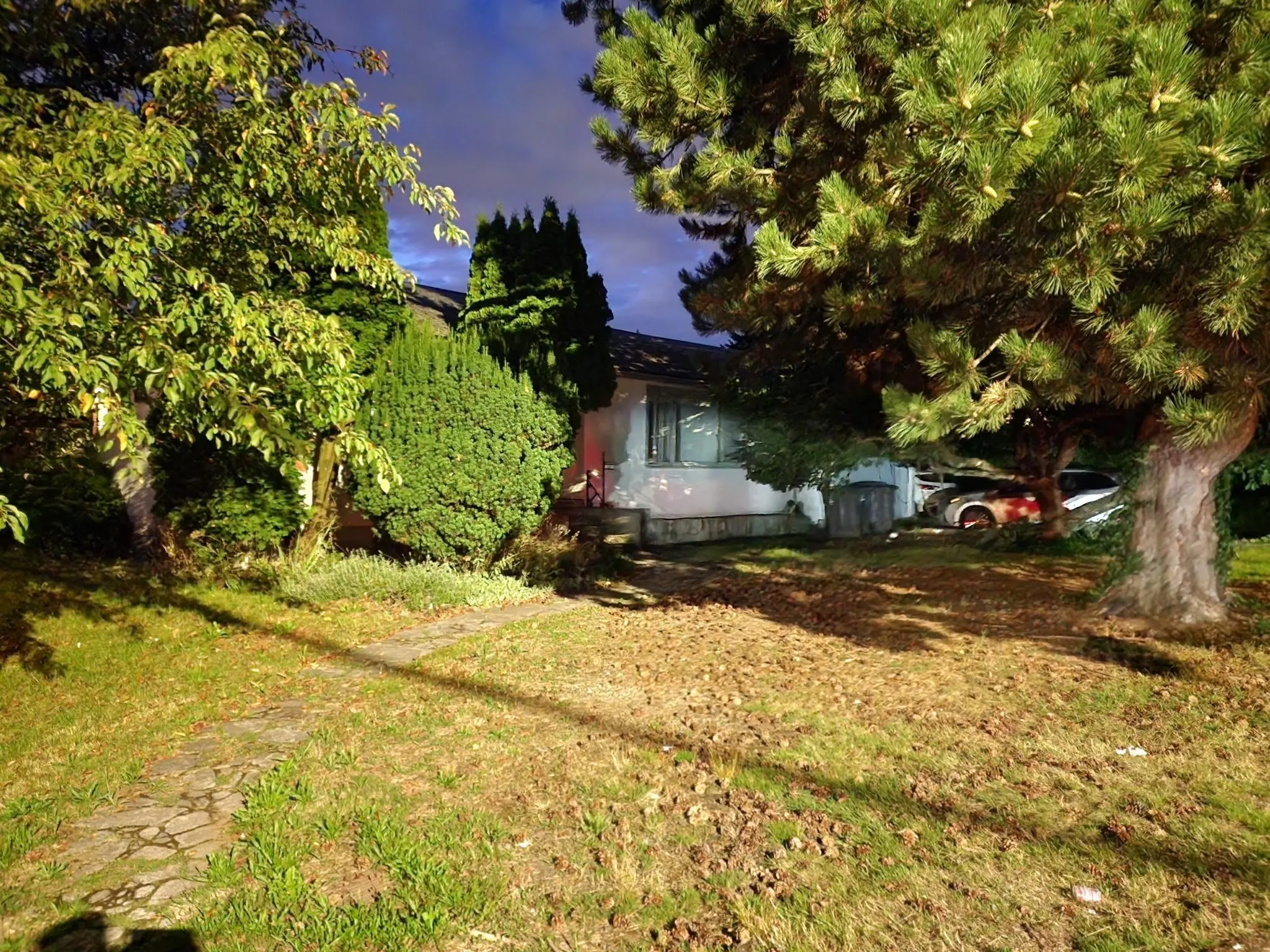 13873 Grosvenor Road