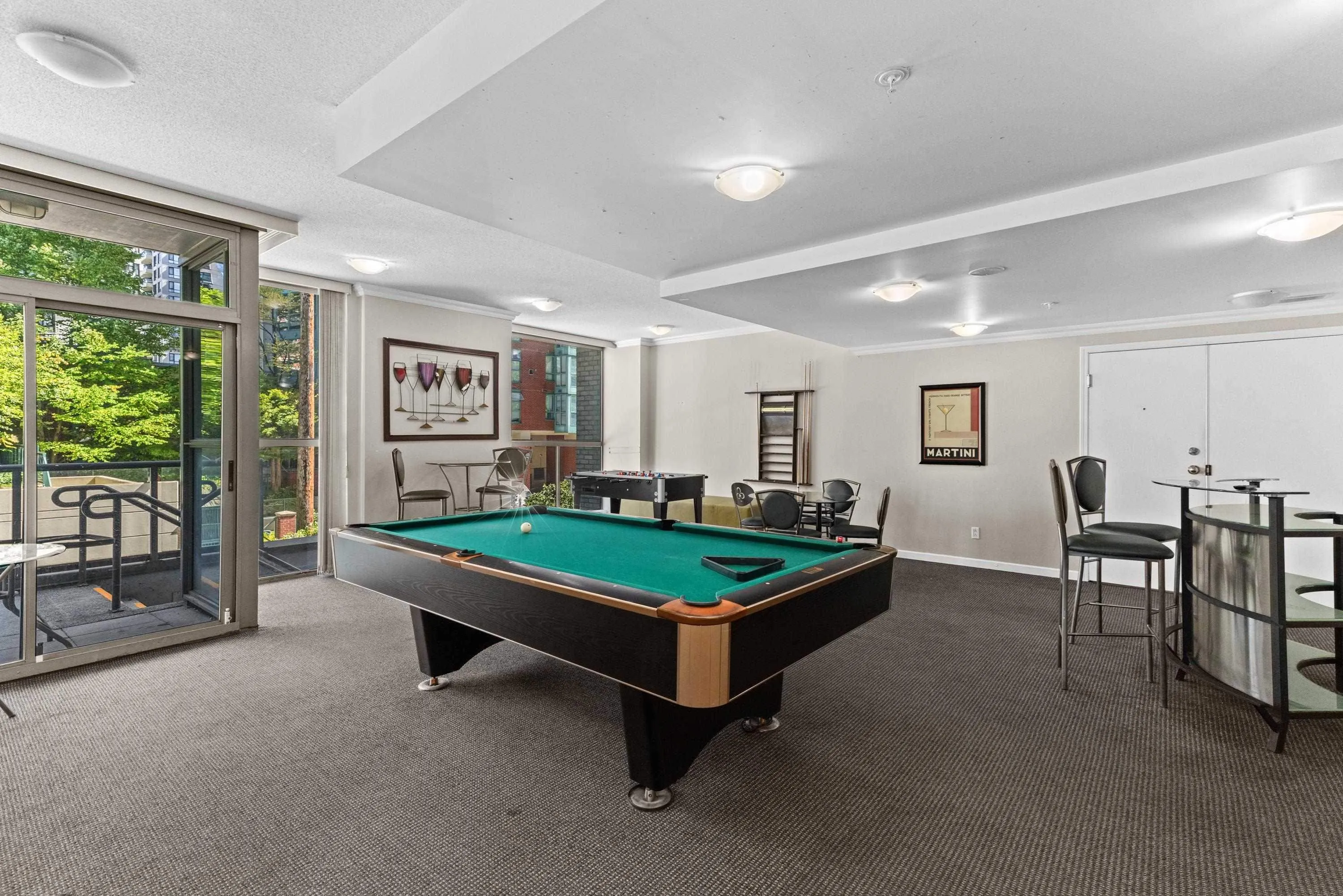 1503 928 Richards Street