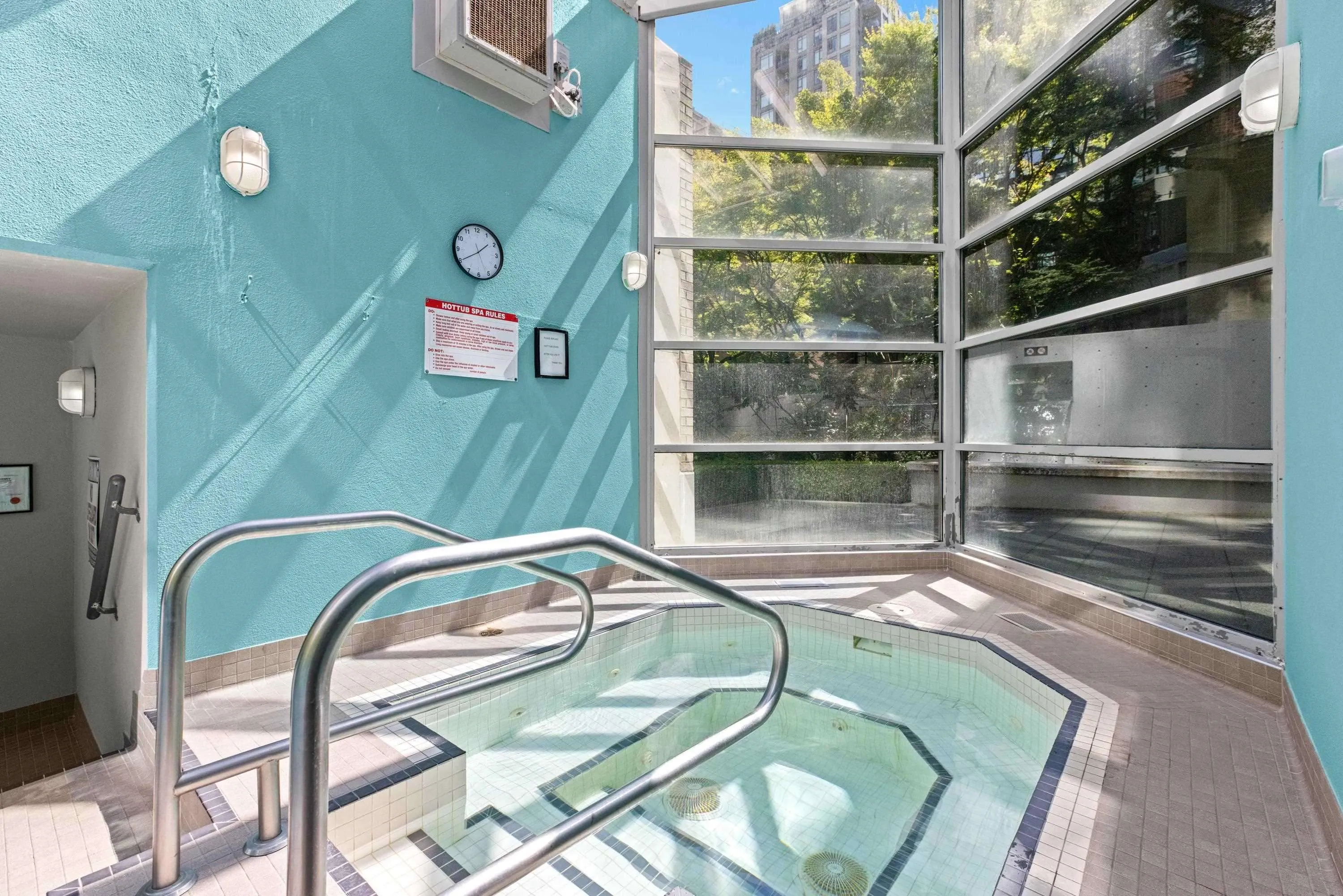 1503 928 Richards Street