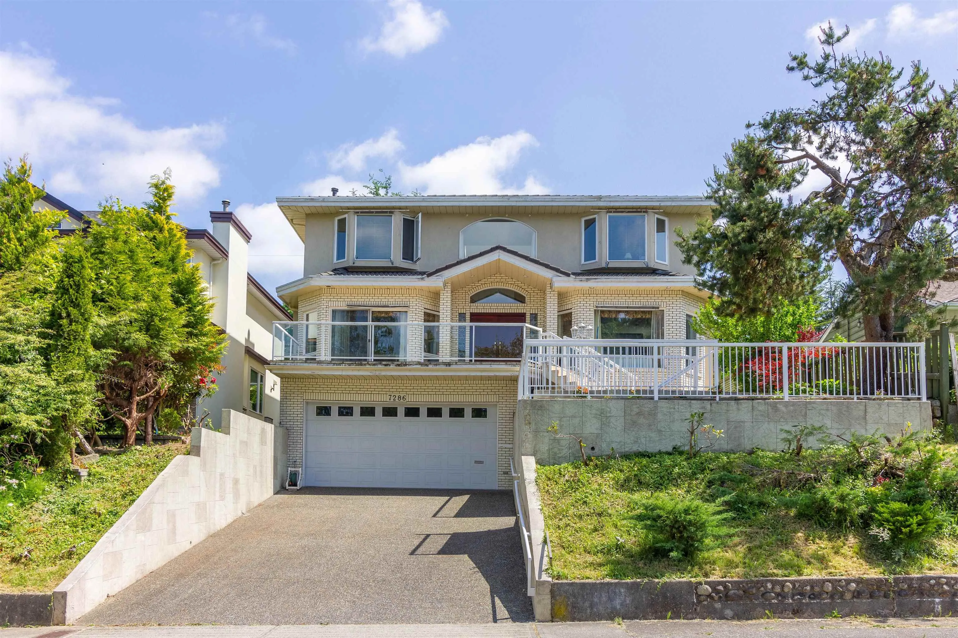 7286 Barnet Road