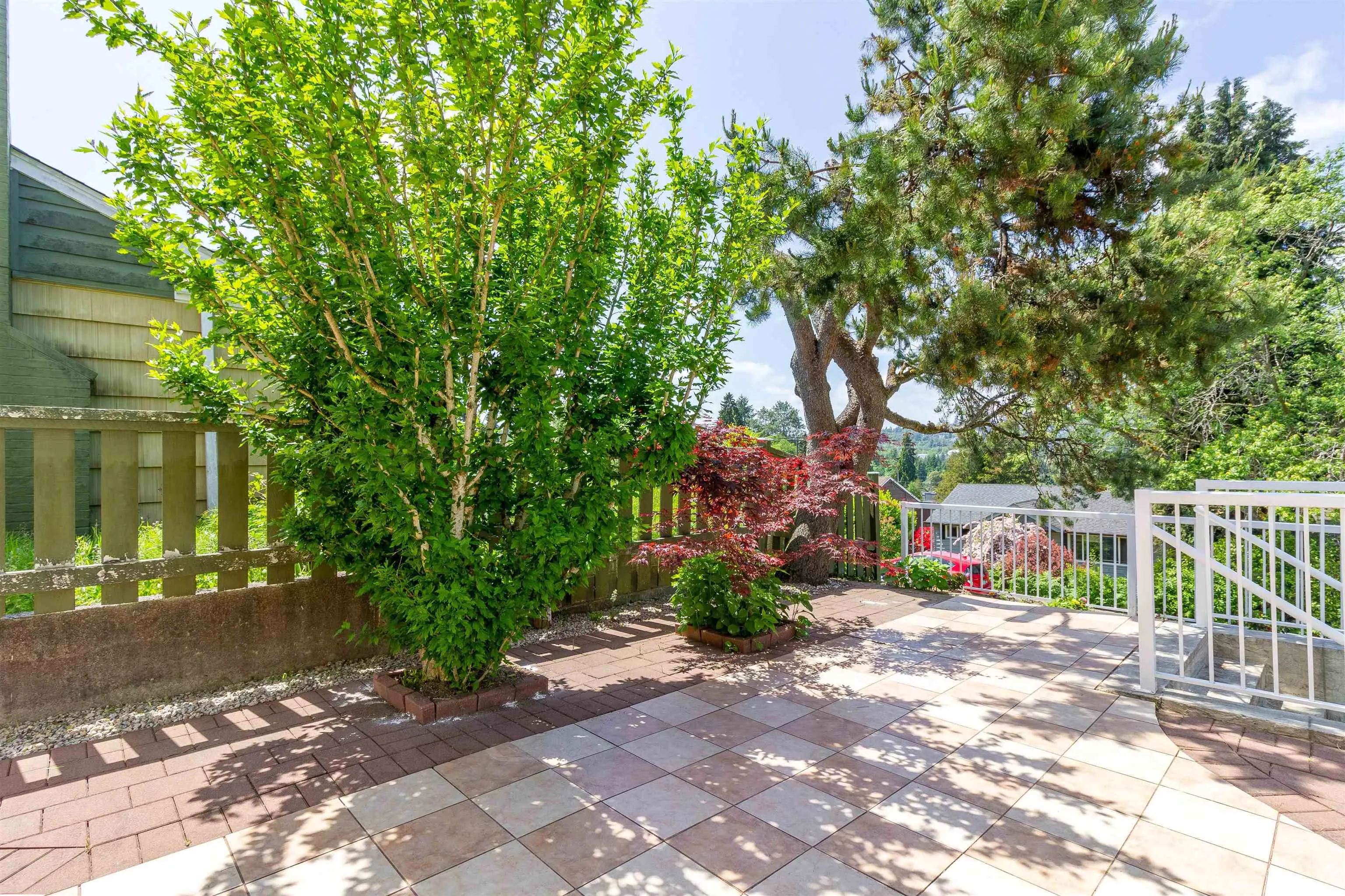 7286 Barnet Road