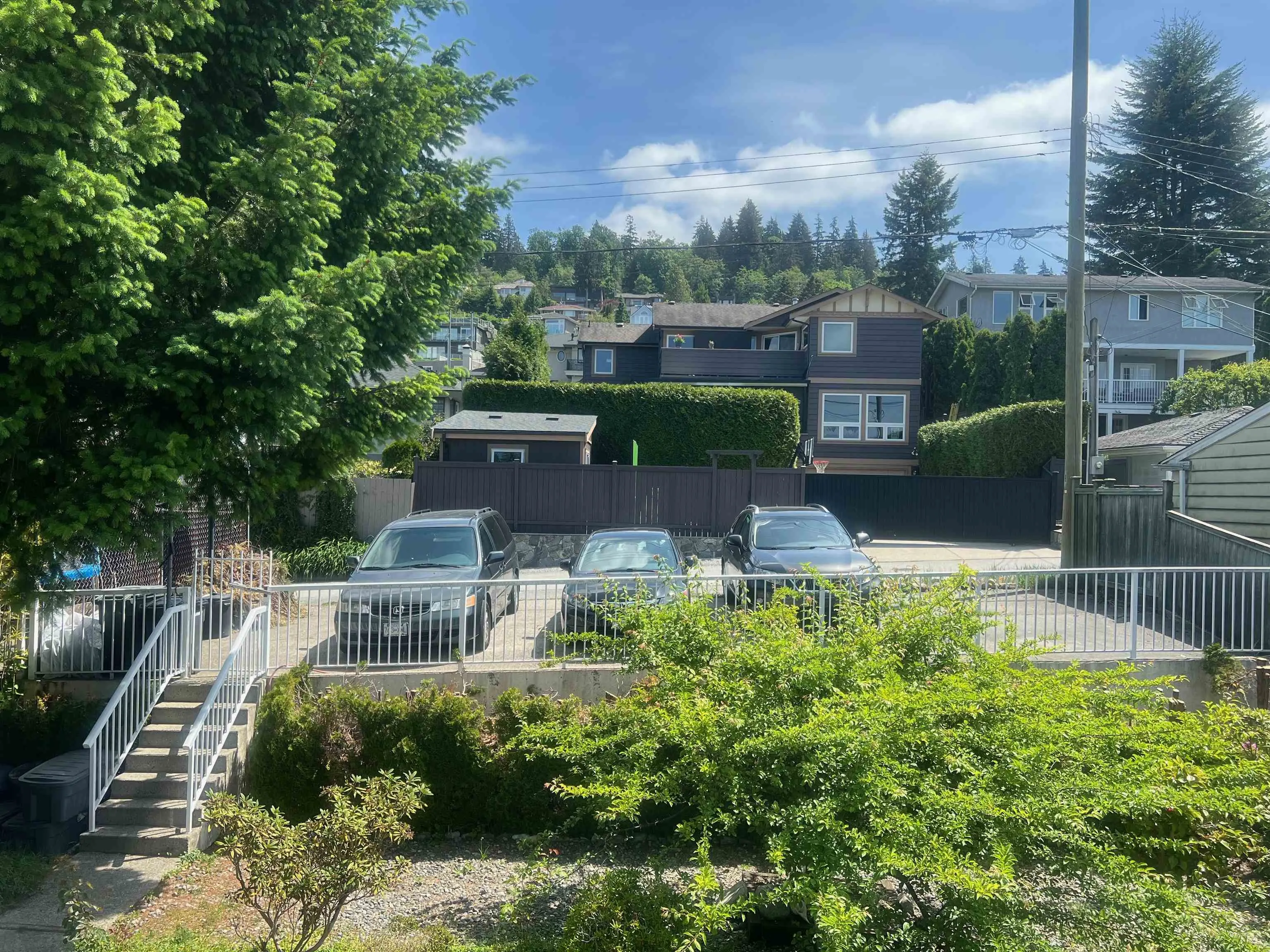 7286 Barnet Road
