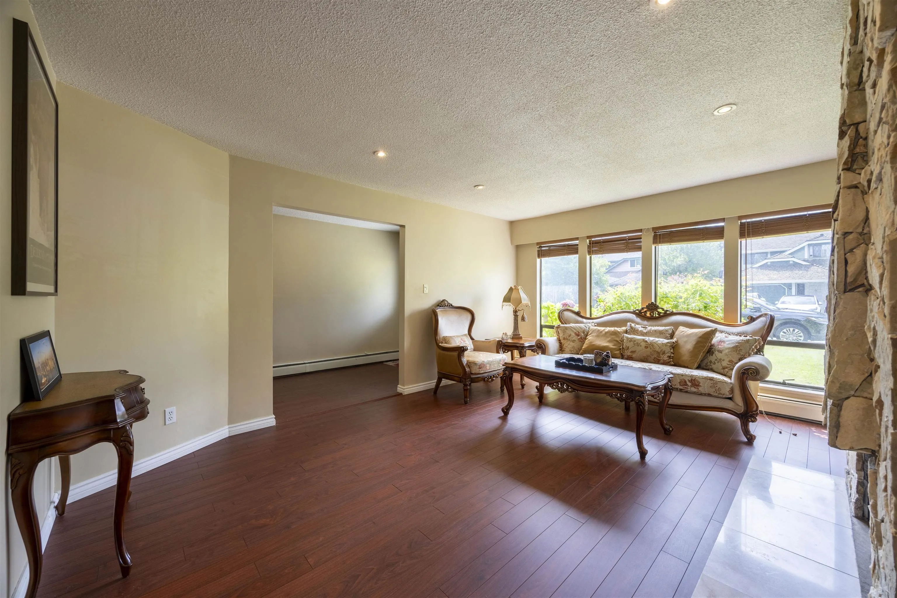 10548 Canso Crescent