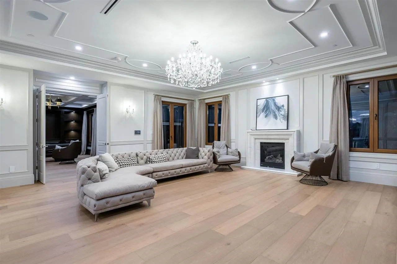 925 Fairmile Road