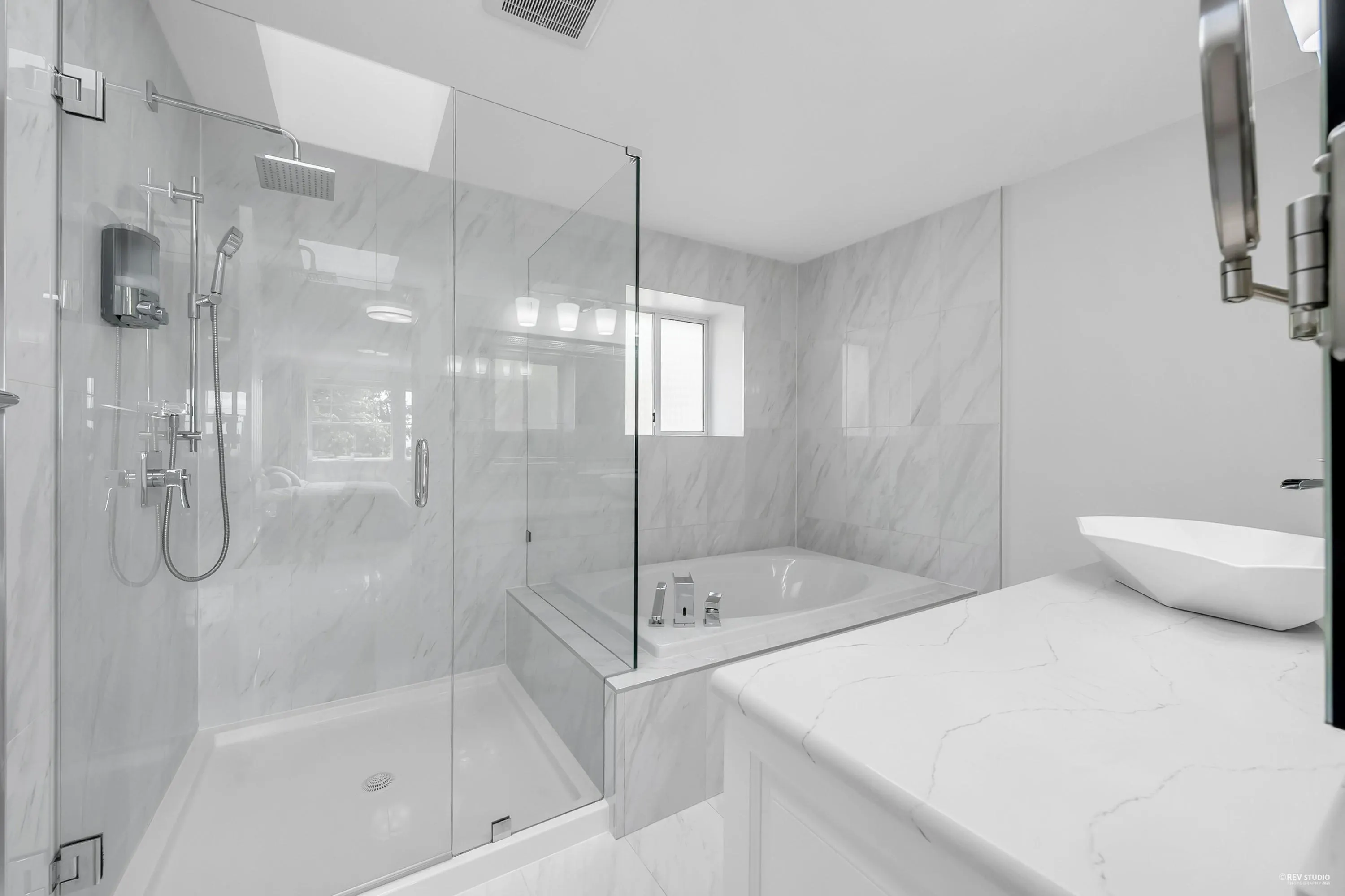 87 2979 Panorama Drive