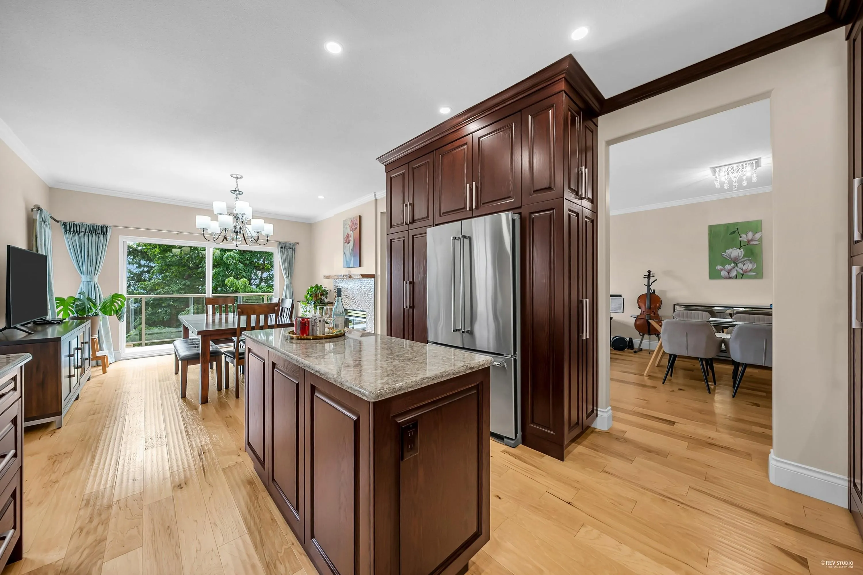 87 2979 Panorama Drive