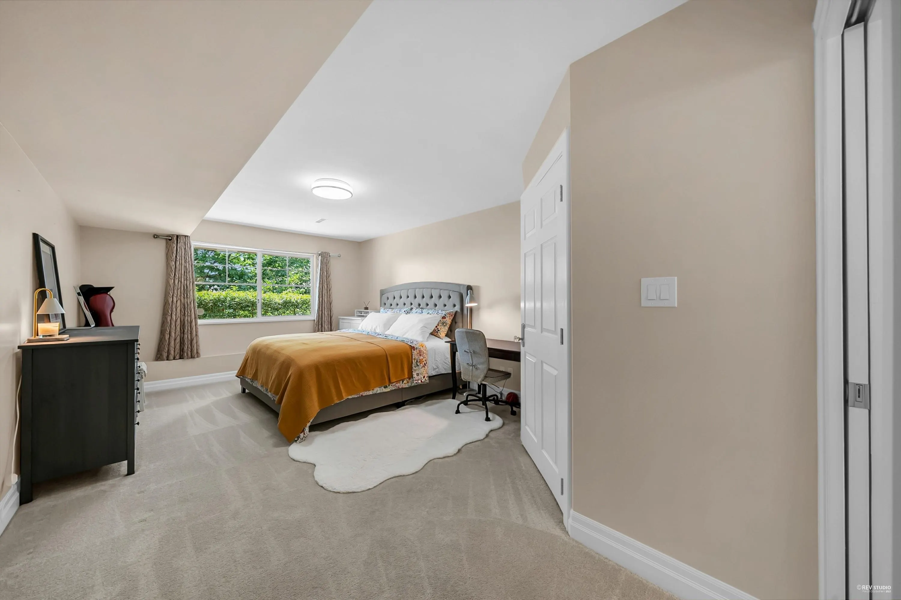 87 2979 Panorama Drive