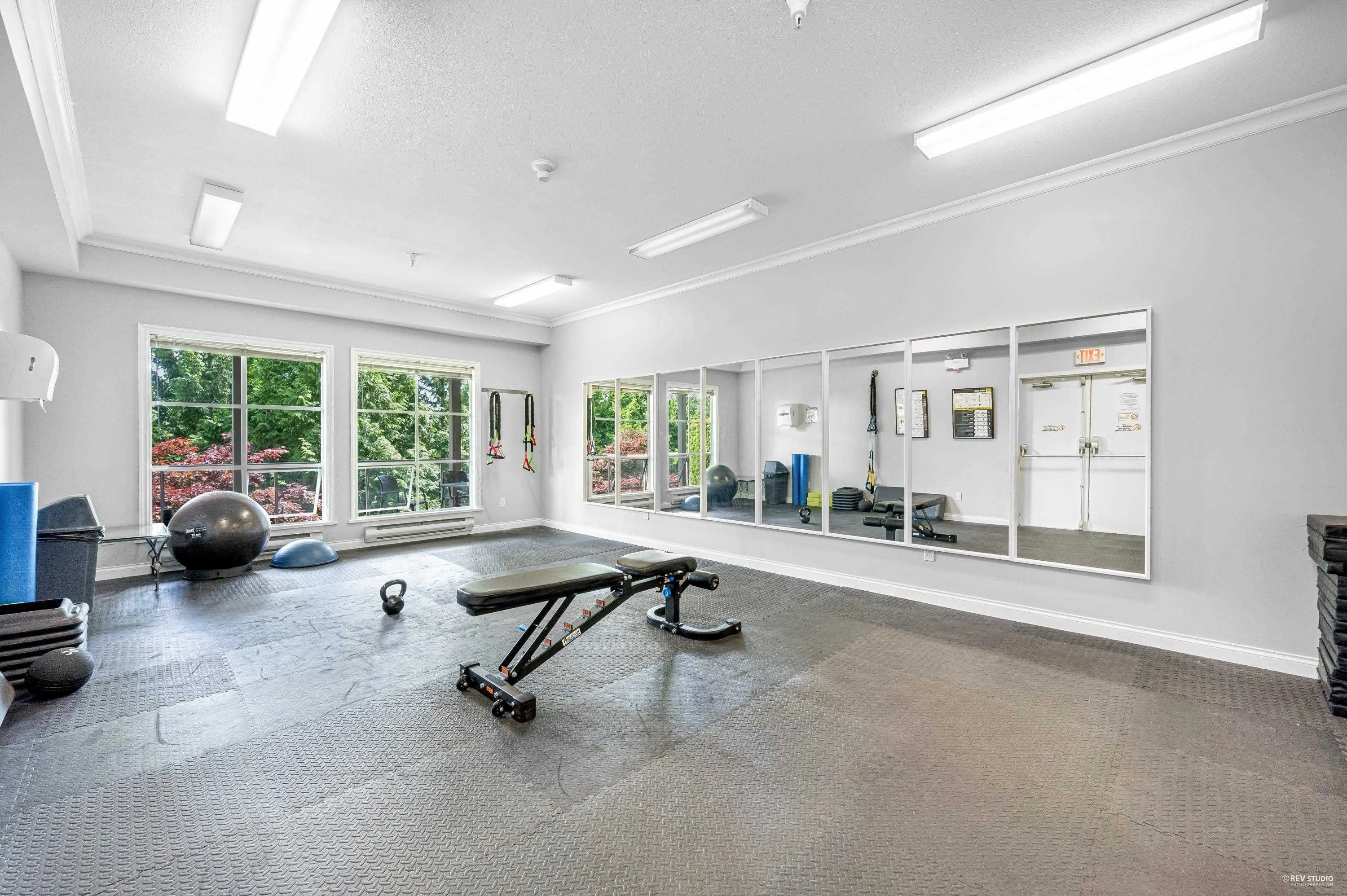 87 2979 Panorama Drive