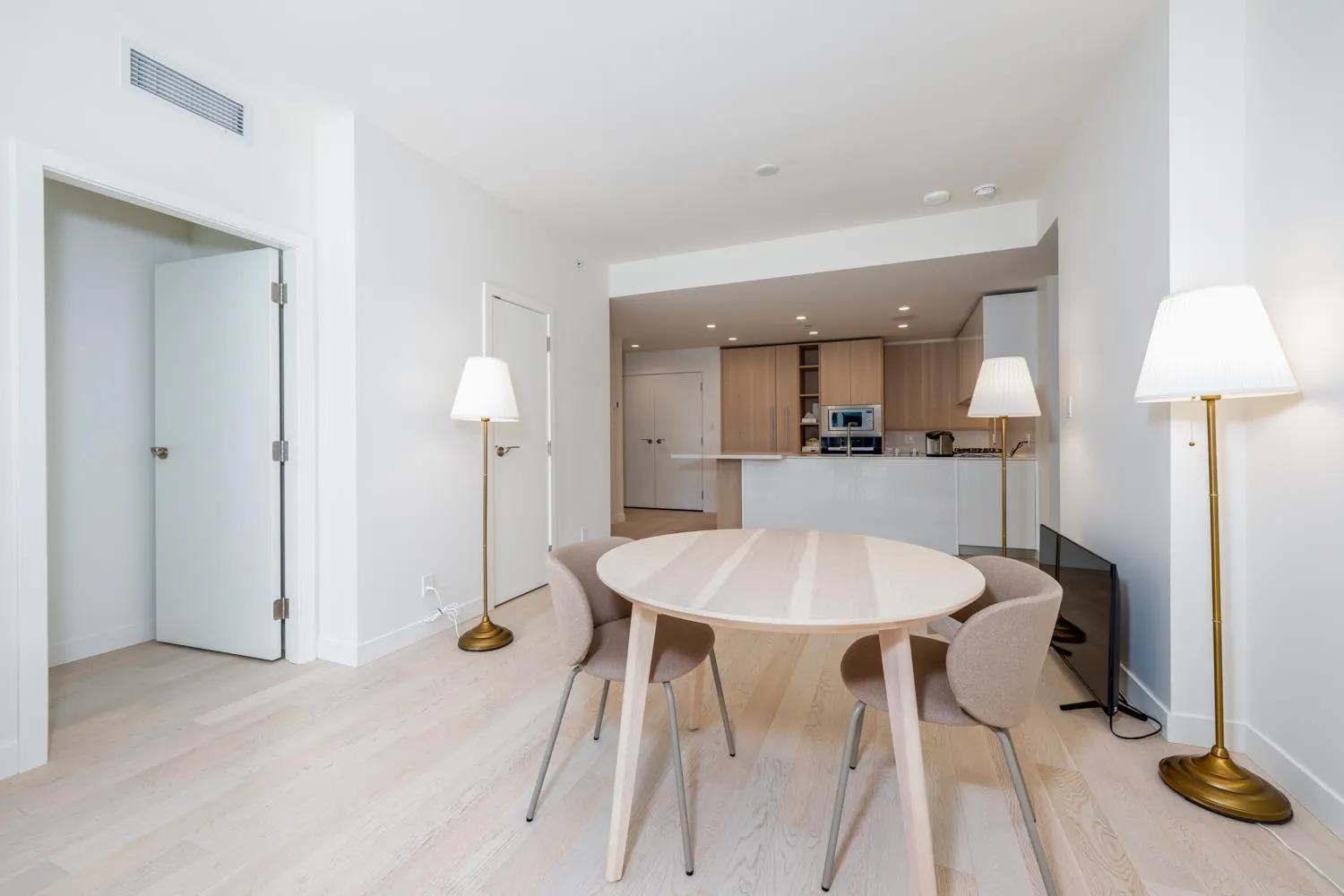 512 6833 Pearson Way