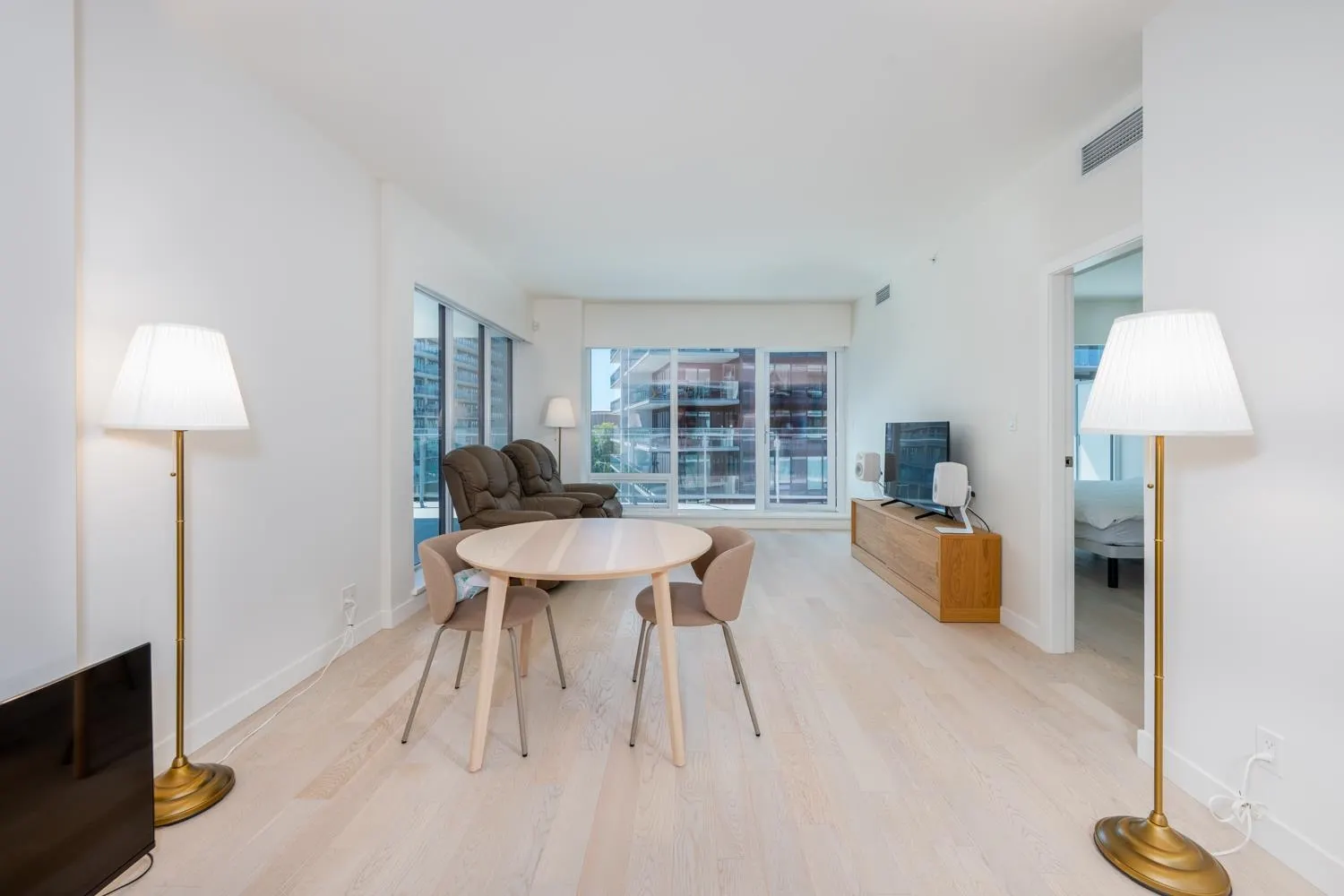 512 6833 Pearson Way