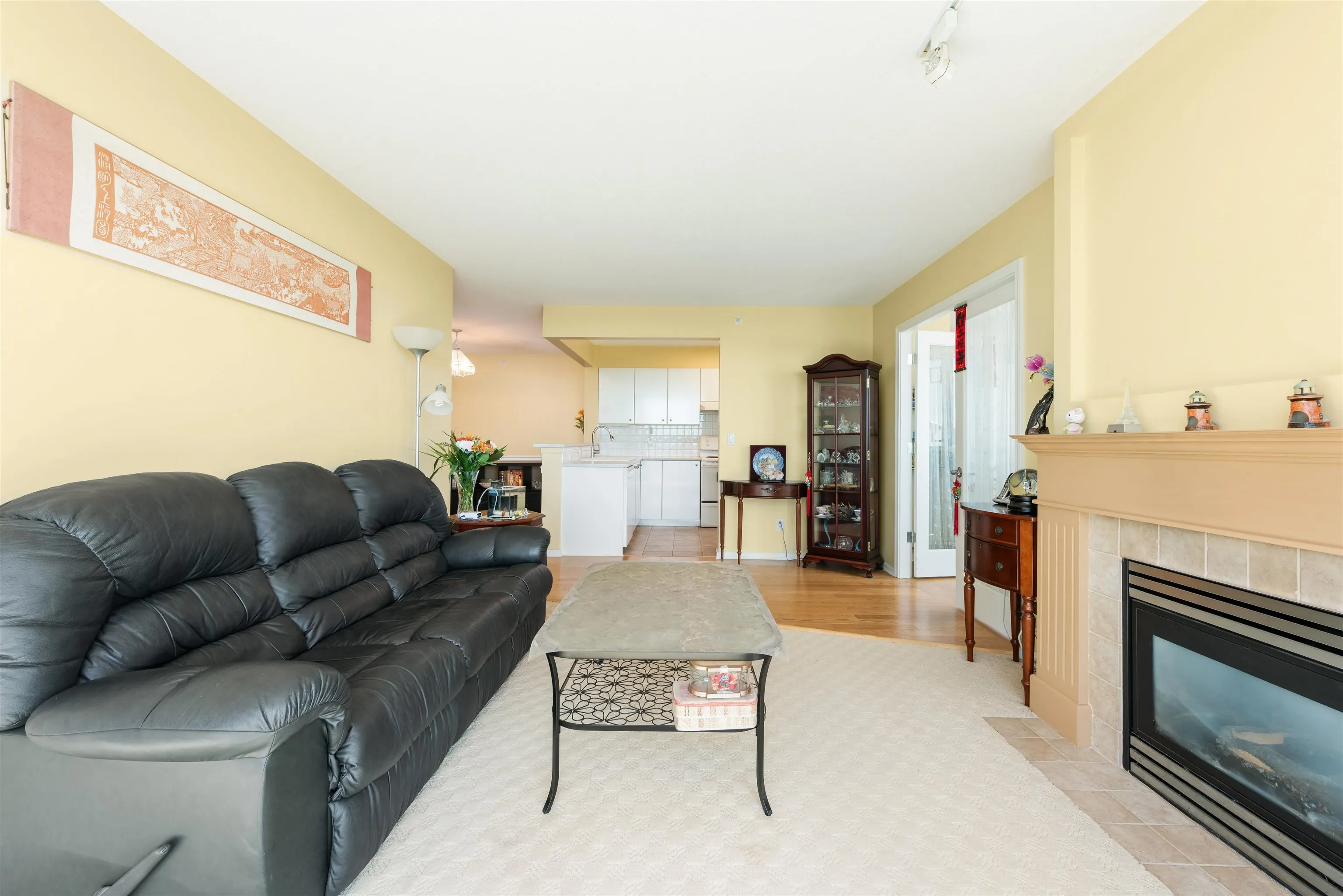 1203 6611 Southoaks Crescent