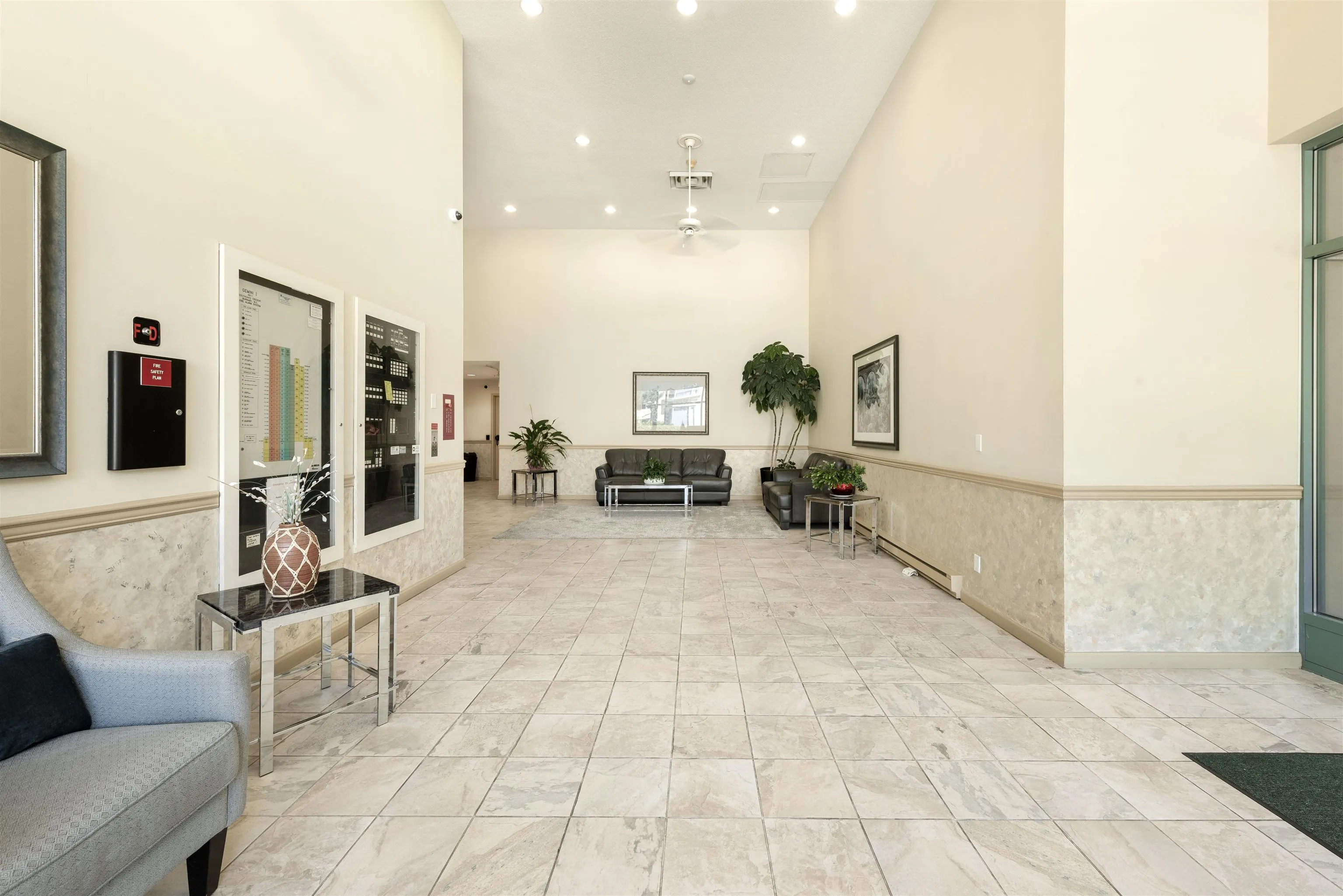 1203 6611 Southoaks Crescent