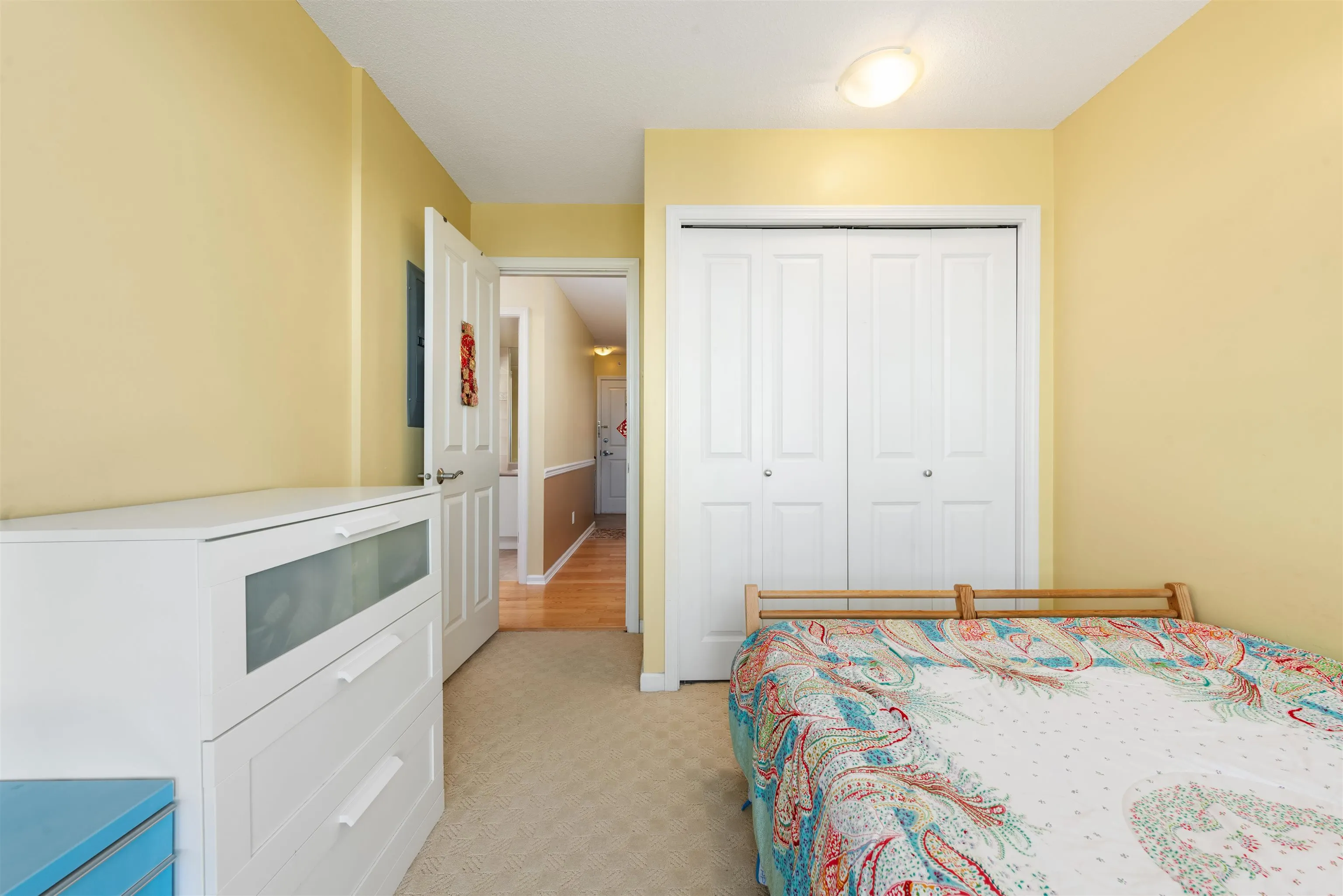 1203 6611 Southoaks Crescent