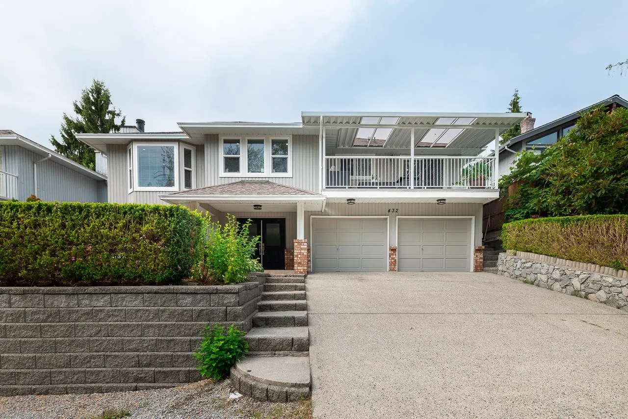 432 Riverview Crescent