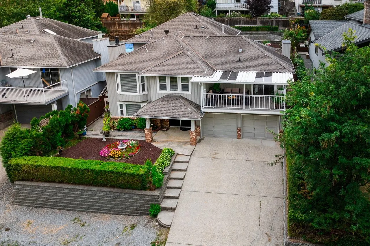 432 Riverview Crescent