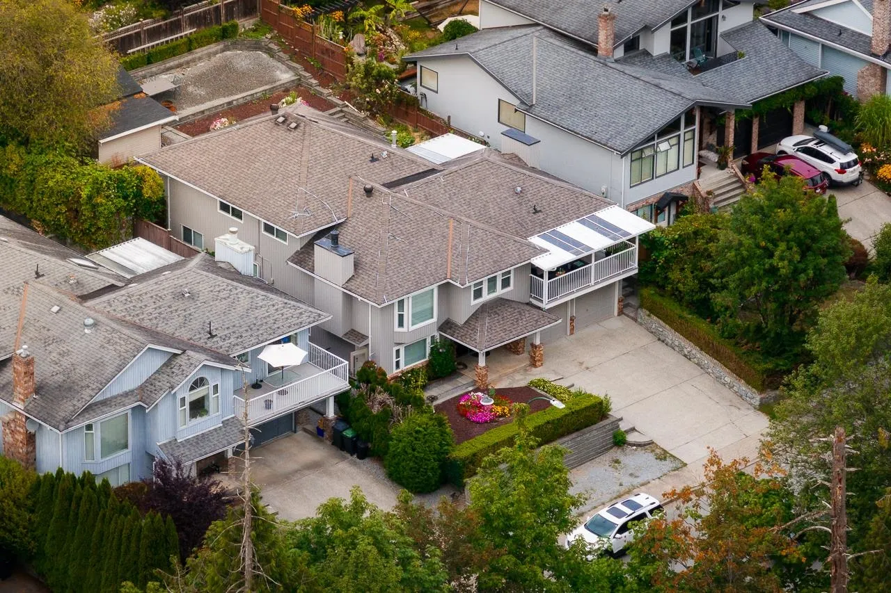 432 Riverview Crescent