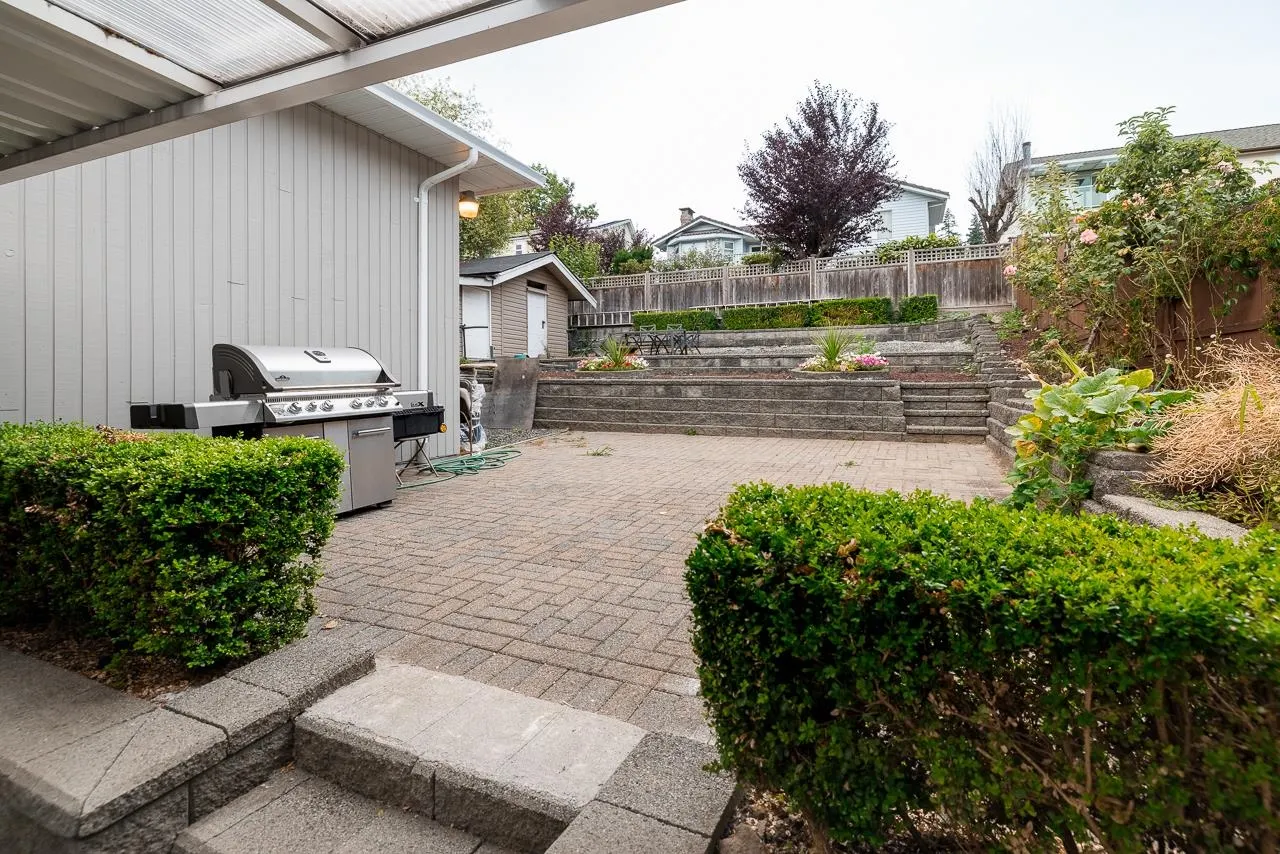 432 Riverview Crescent