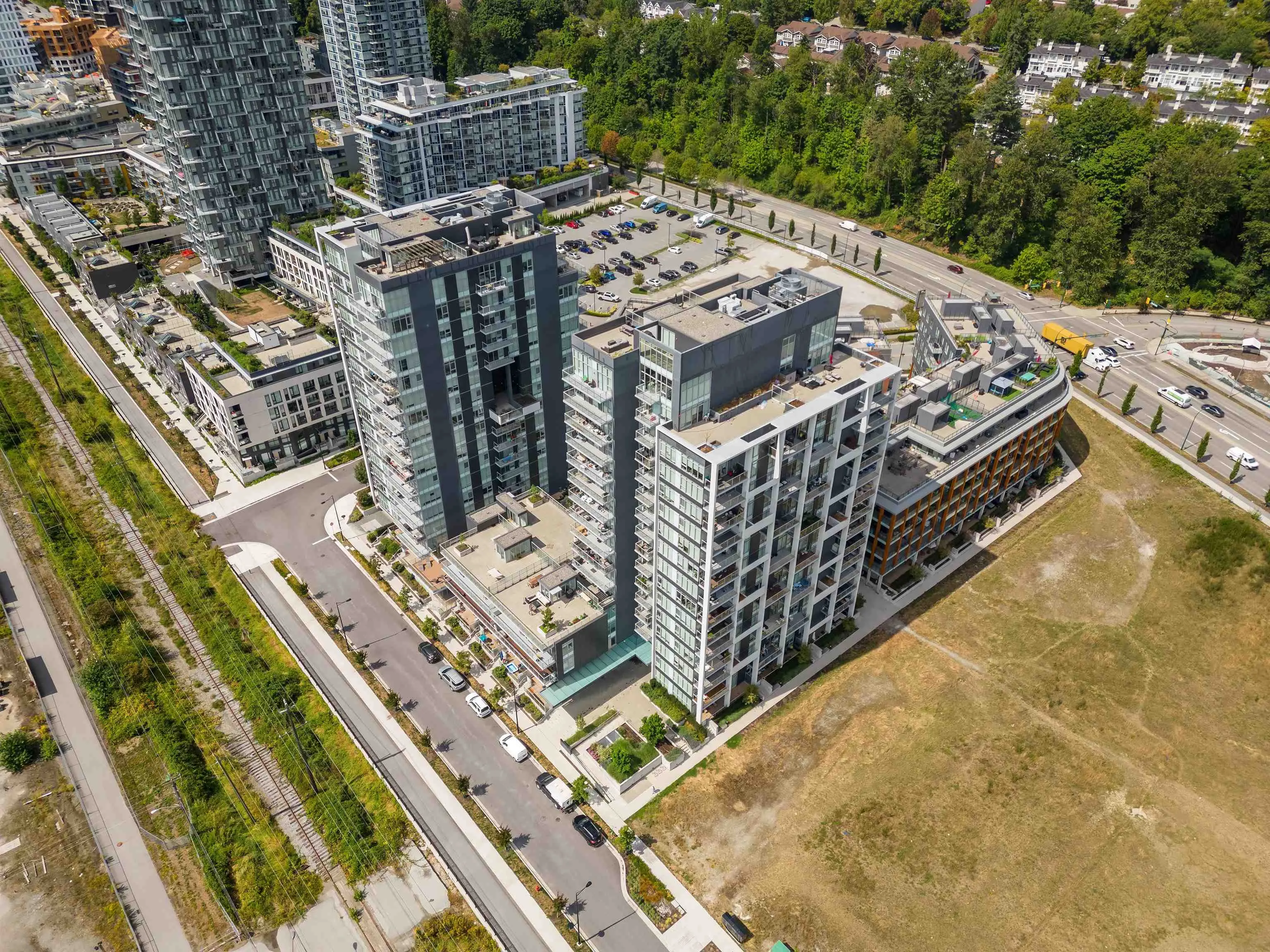 309 3588 Sawmill Crescent